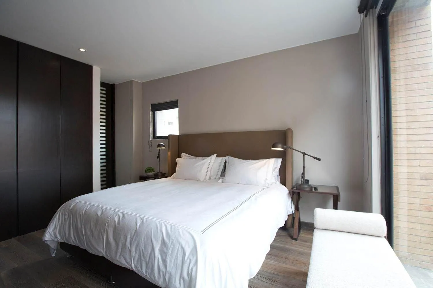 Bed in Attik Luxury Apts