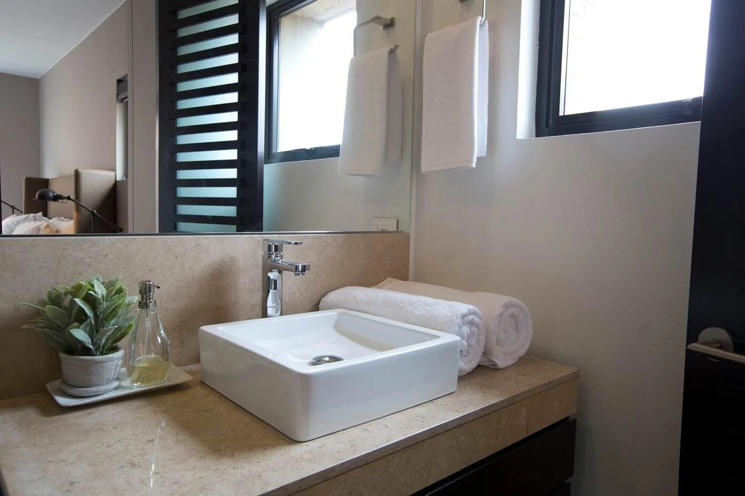 Toilet in Attik Luxury Apts