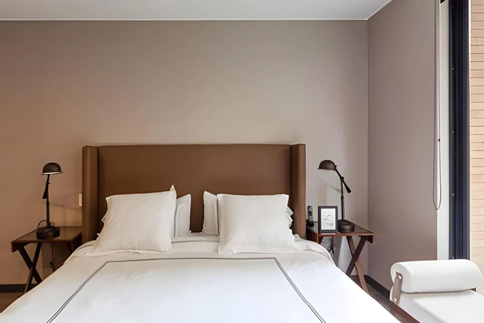 Bed in Attik Luxury Apts