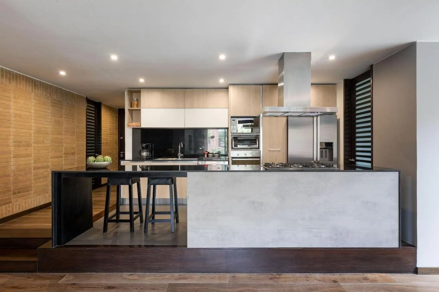 Kitchen or kitchenette in Attik Luxury Apts