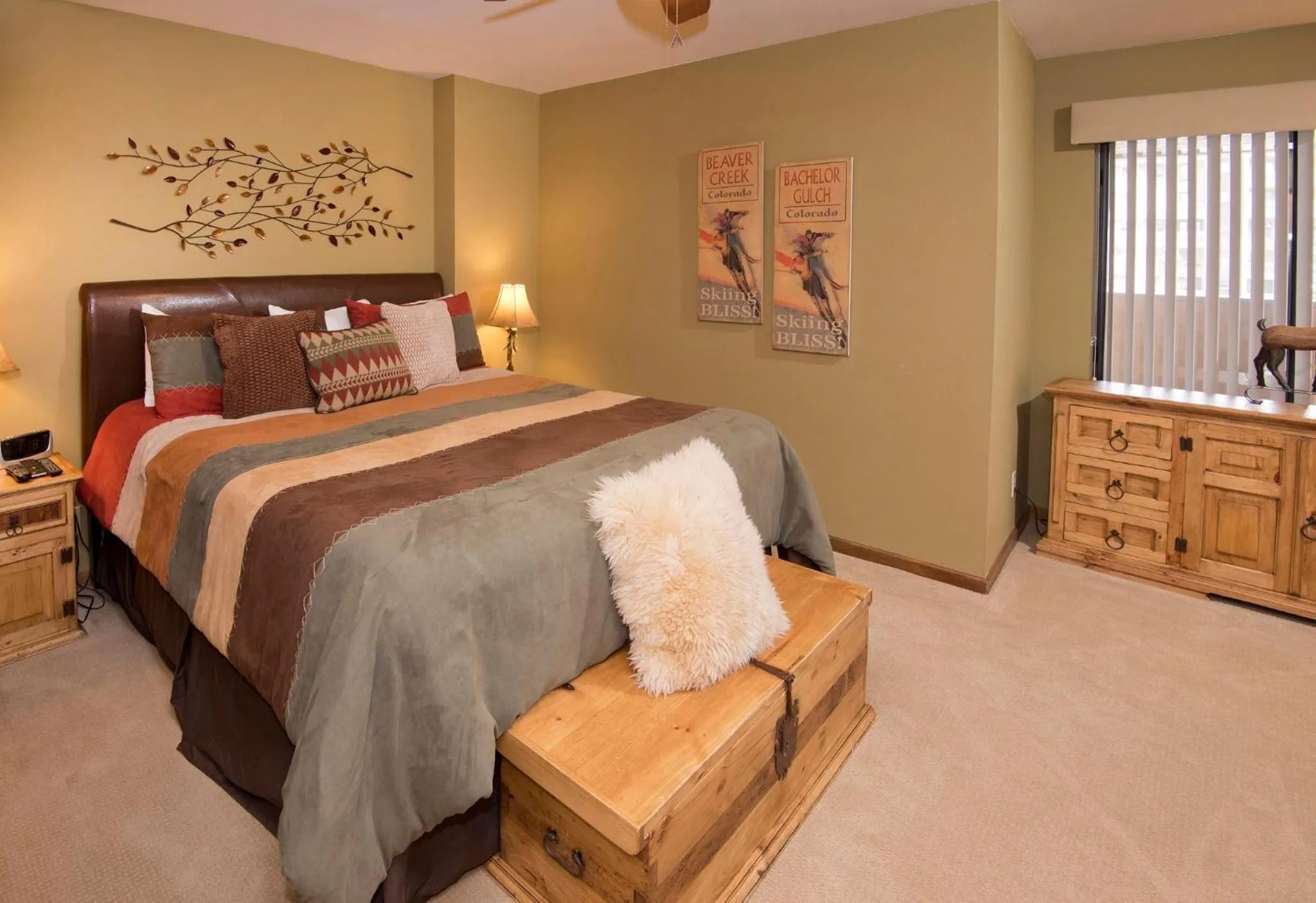 Bedroom, Bed in Seasons at Avon, A Vail Resorts Property