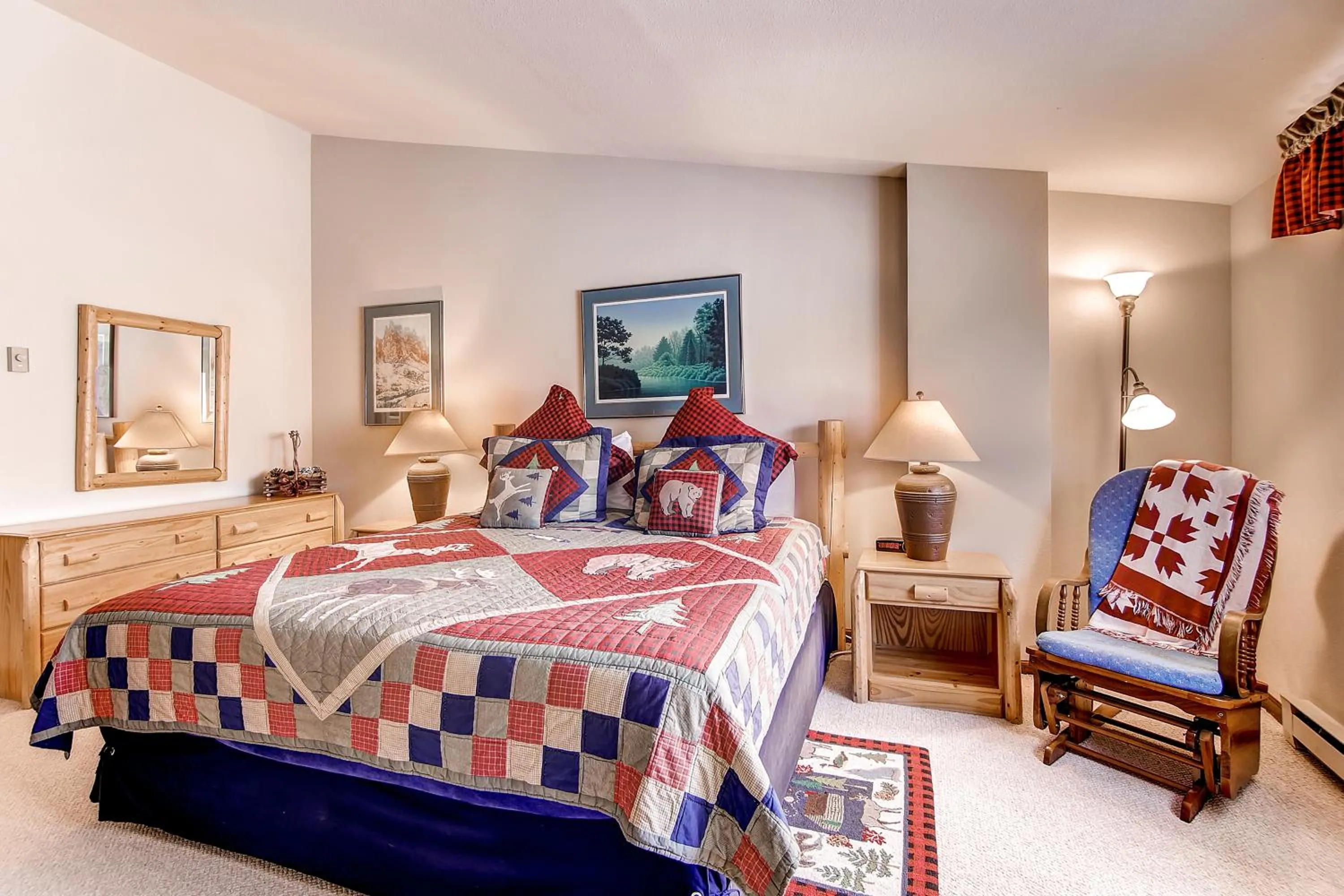 Bedroom, Bed in Seasons at Avon, A Vail Resorts Property