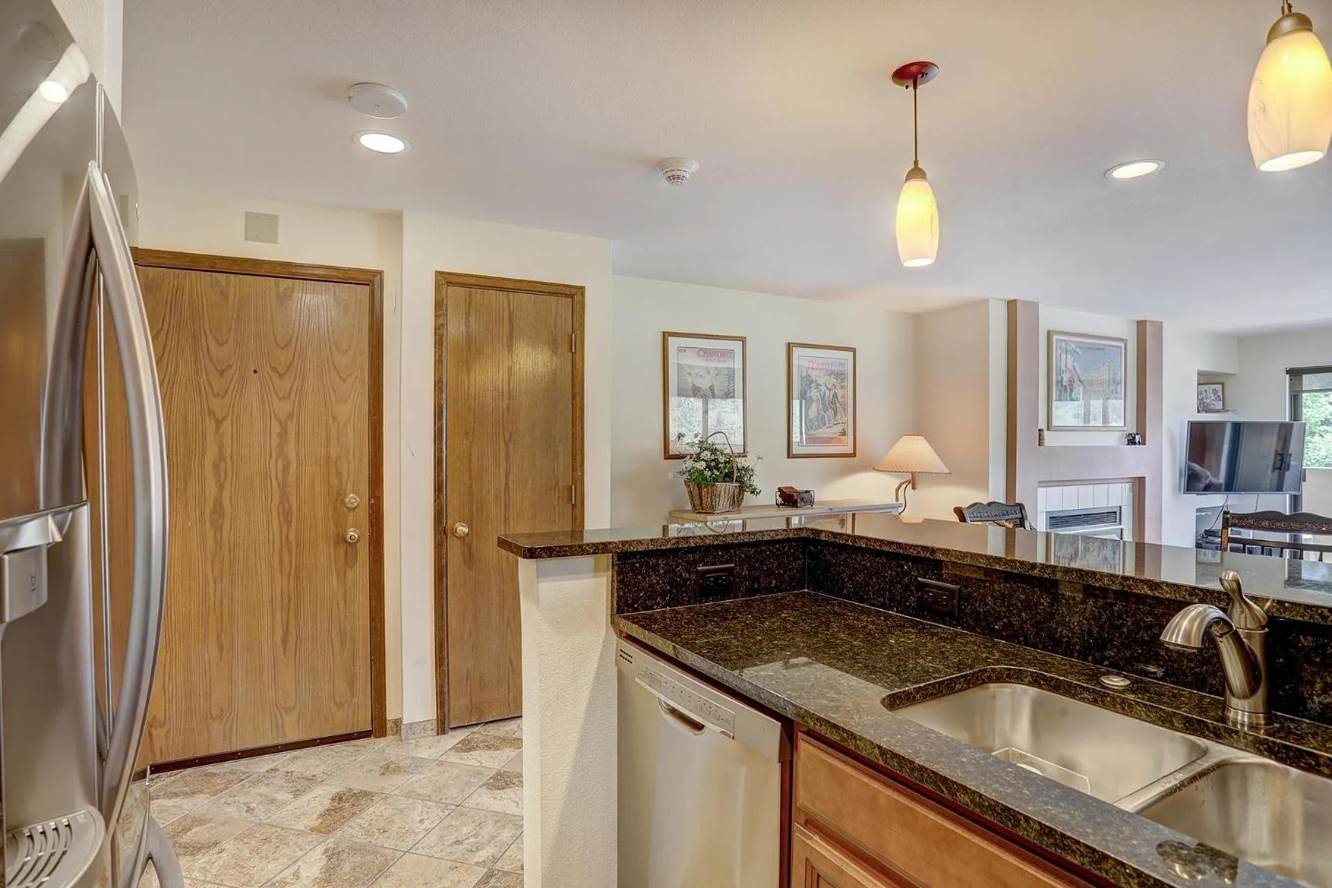 kitchen in Seasons at Avon, A Vail Resorts Property
