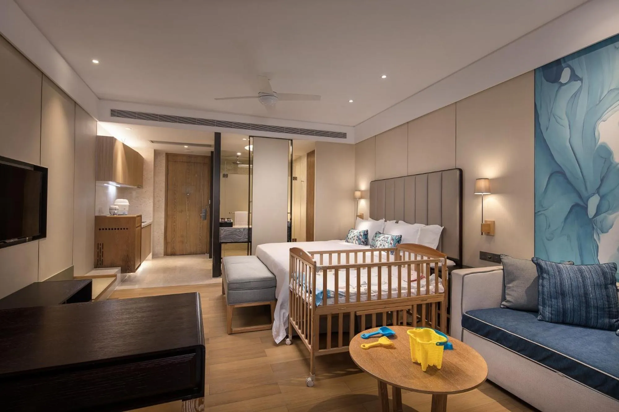 cot, Bed in Wyndham Sanya Bay