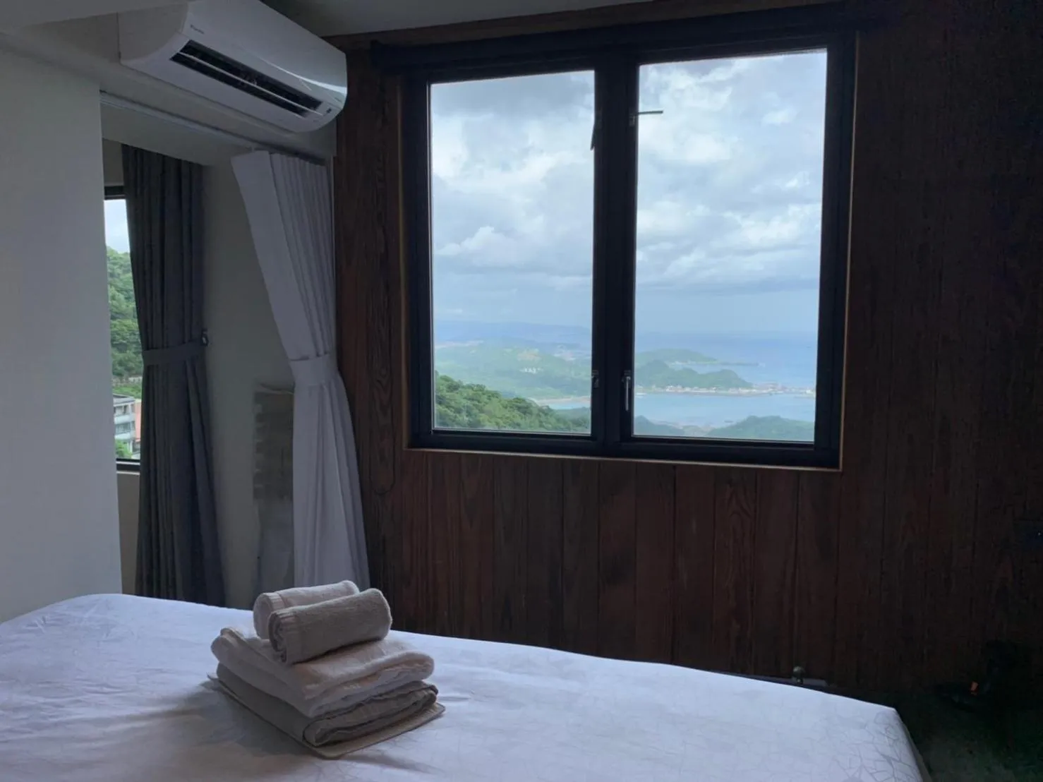 Bed in Something Easy Inn