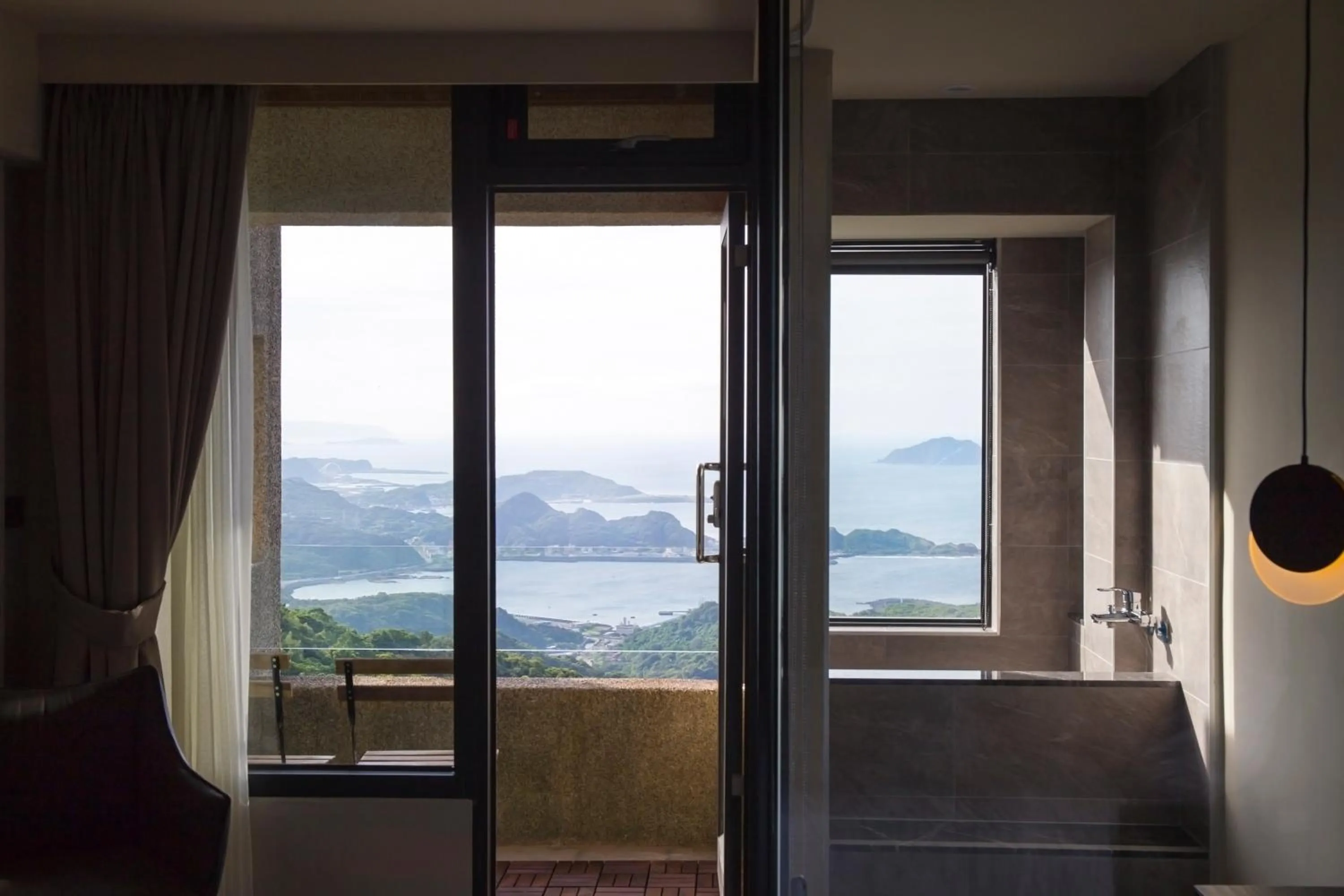 Balcony/Terrace in Something Easy Inn