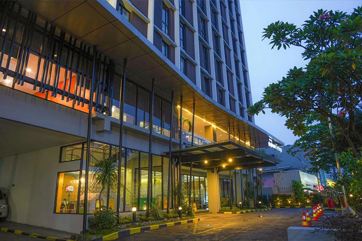 Property building in BATIQA Hotel Palembang