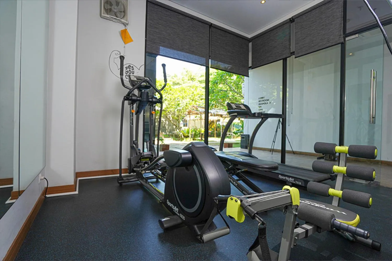 Fitness centre/facilities in BATIQA Hotel Palembang