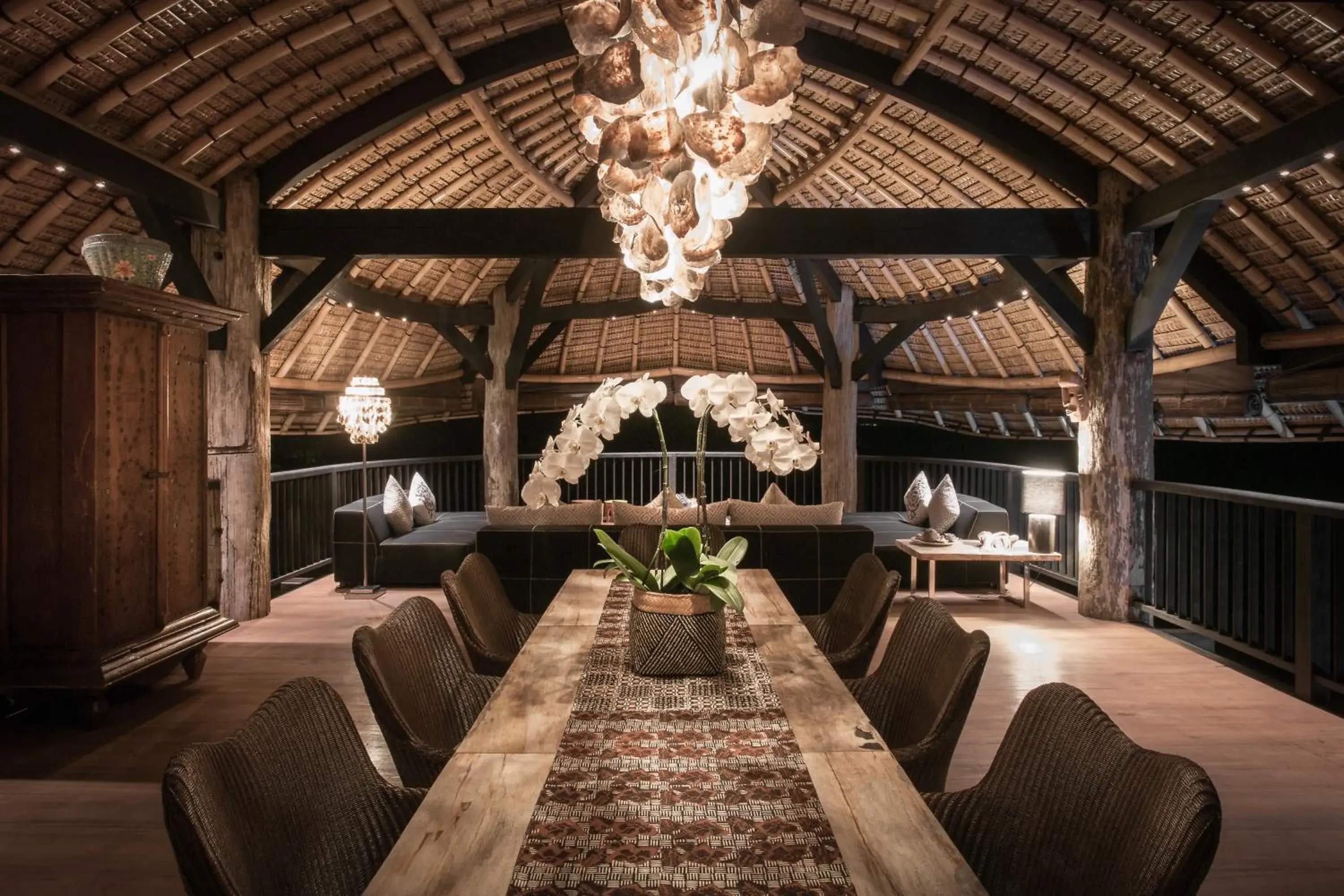 Bajau Poet Twin Bed in Suarga Padang Padang Bajau Poet Twin Bed in Suarga Padang Padang