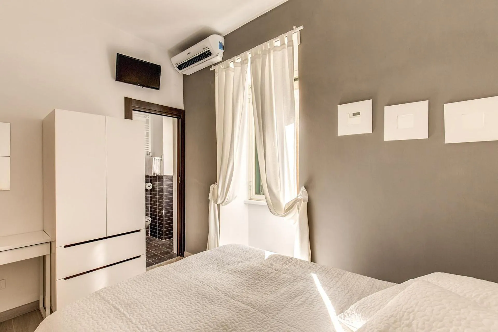 air conditioner, Bed in M&L Apartment - Caracalla Holiday