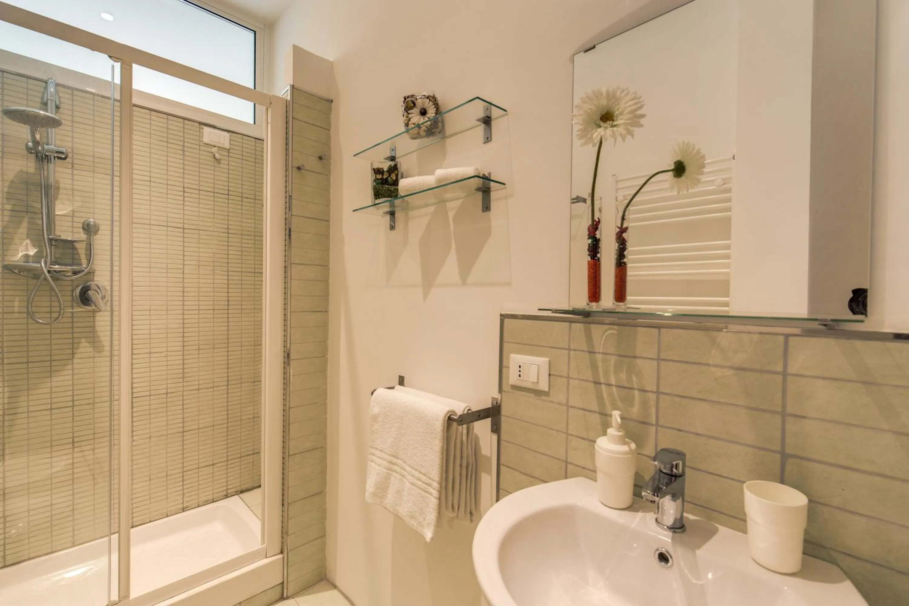 Bathroom in M&L Apartment - Caracalla Holiday