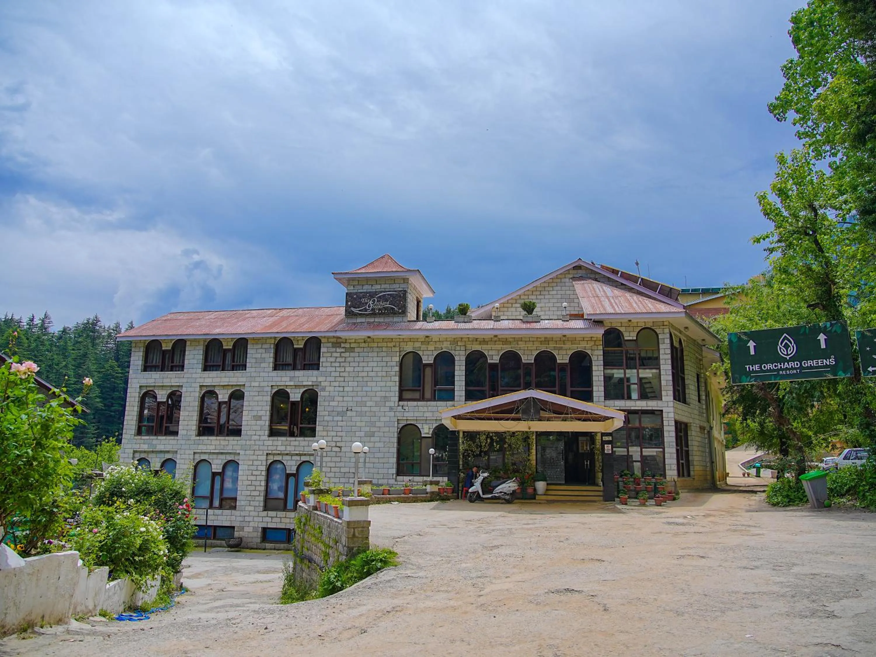 Facade/entrance in The Orchard Greens