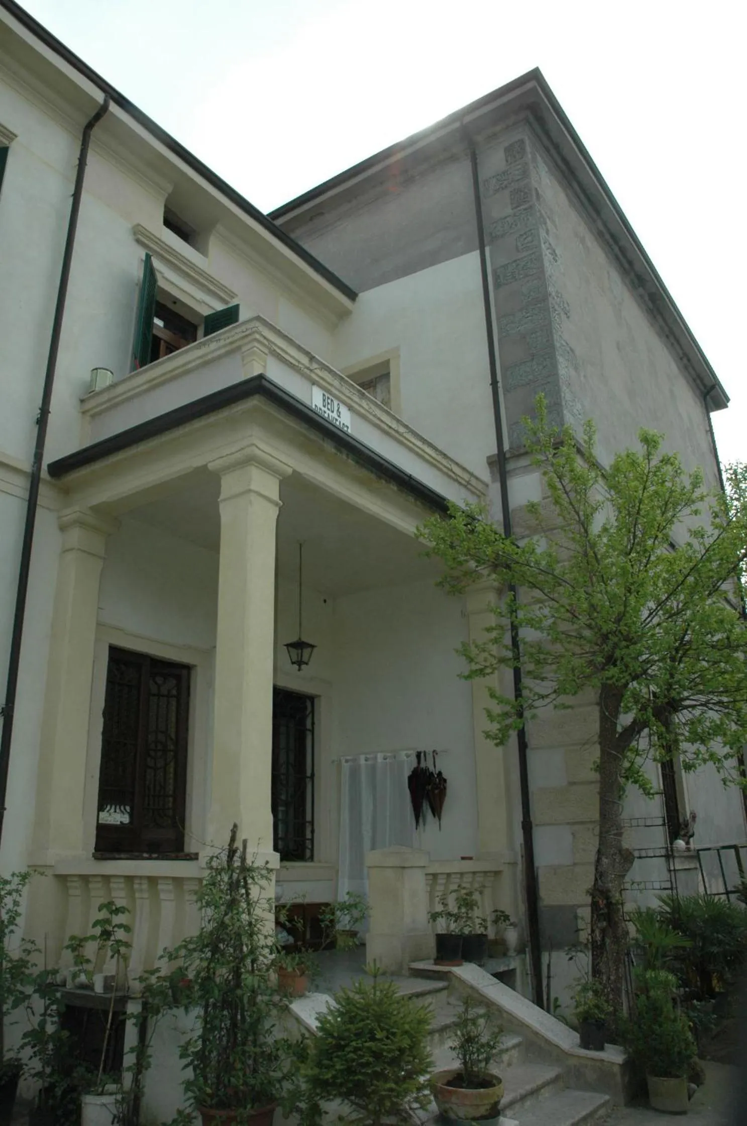 Facade/entrance in Le Maddalene