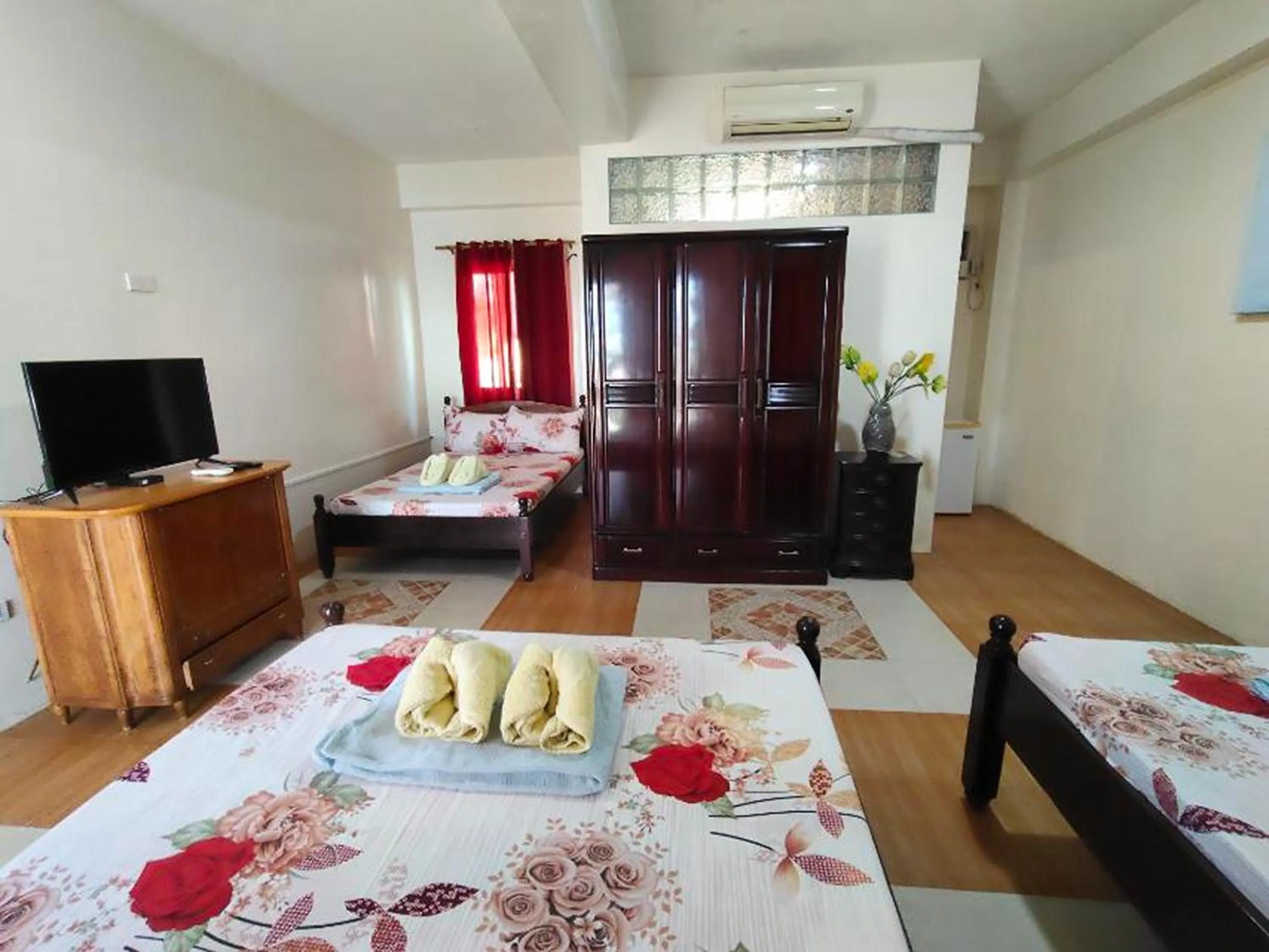 Bed in Punta Riviera Resort Bolinao