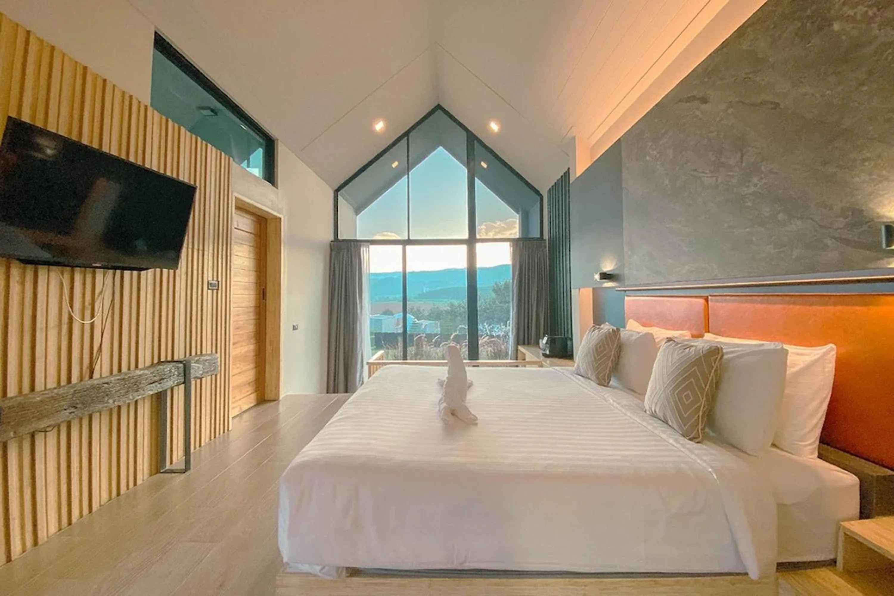 Bed in The Posh Khao Kho