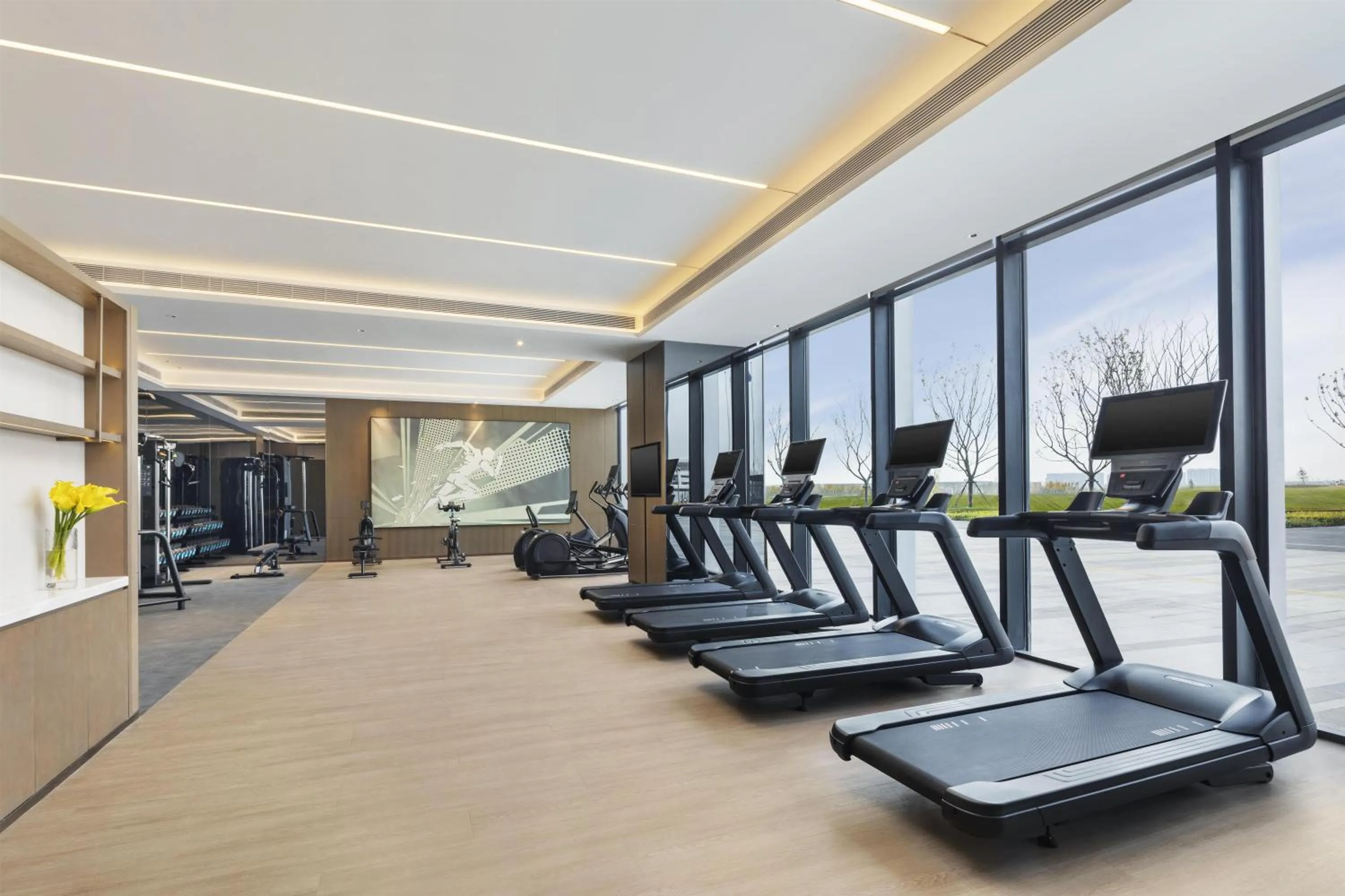Fitness centre/facilities in Doubletree By Hilton Zhengzhou Airport Aerotropolis