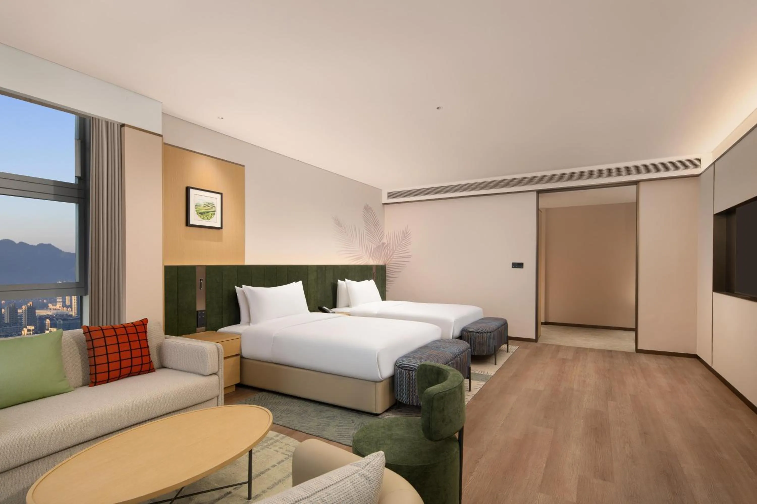 Bed in Hilton Garden Inn Hangzhou Fuyang Fuchun