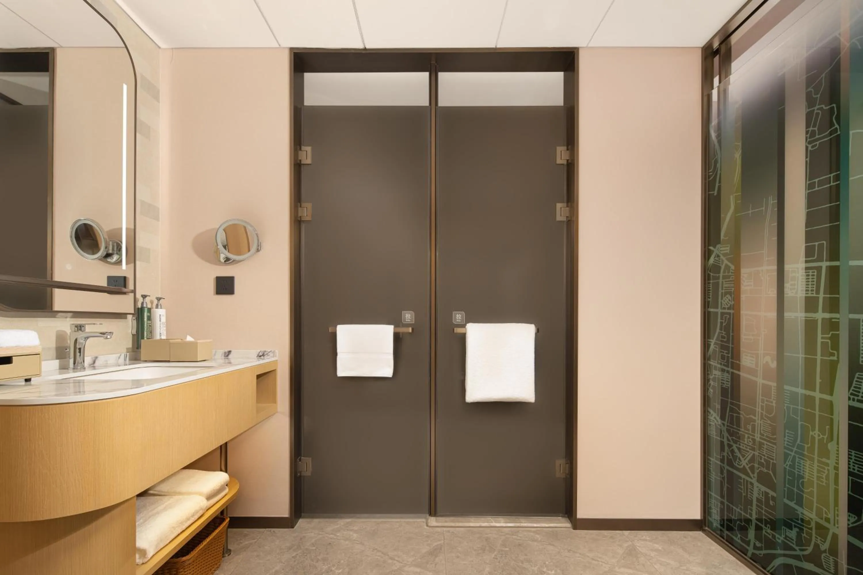 Bathroom in Hilton Garden Inn Hangzhou Fuyang Fuchun