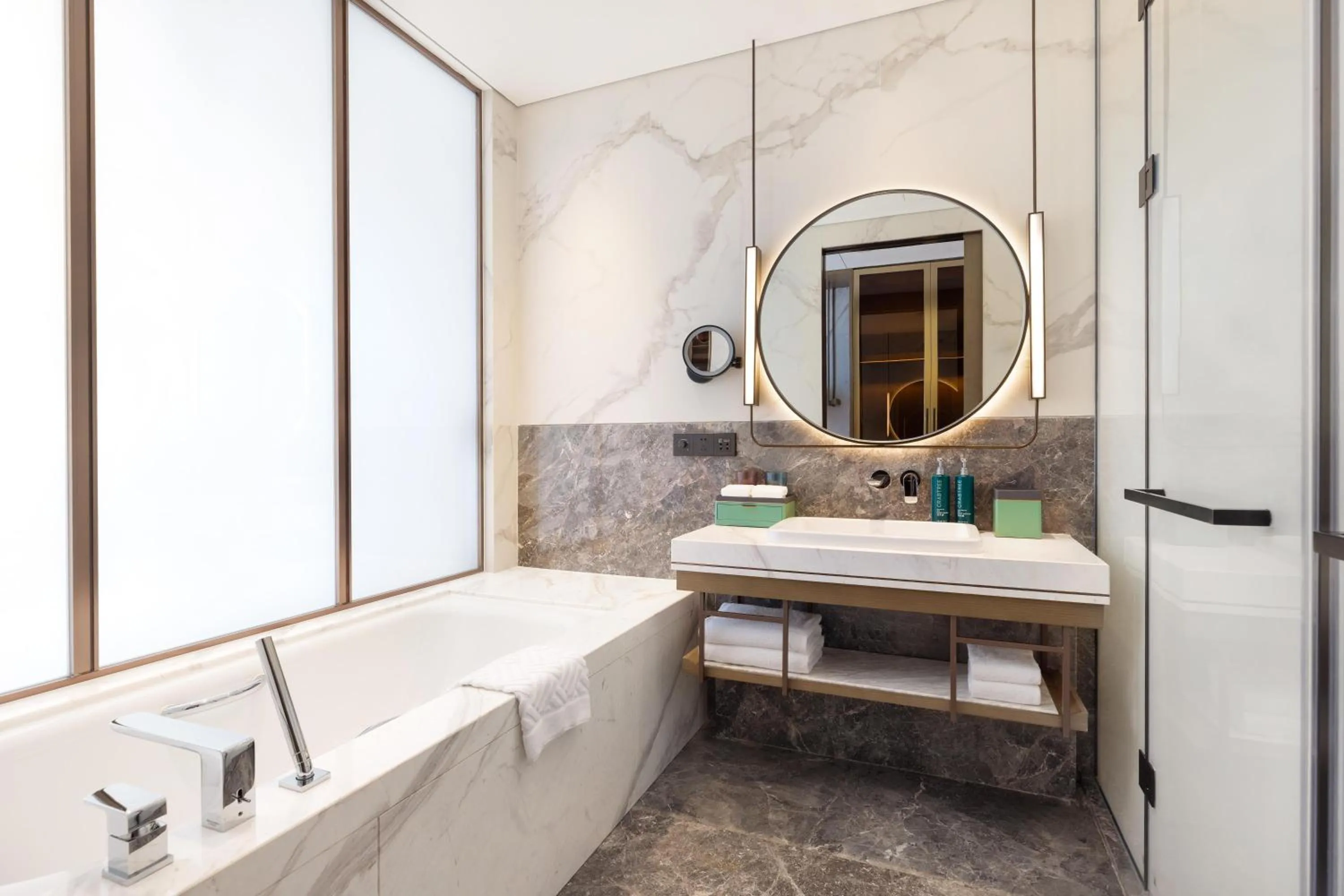 Bathroom in Hilton Shaoxing Hotel And Residences