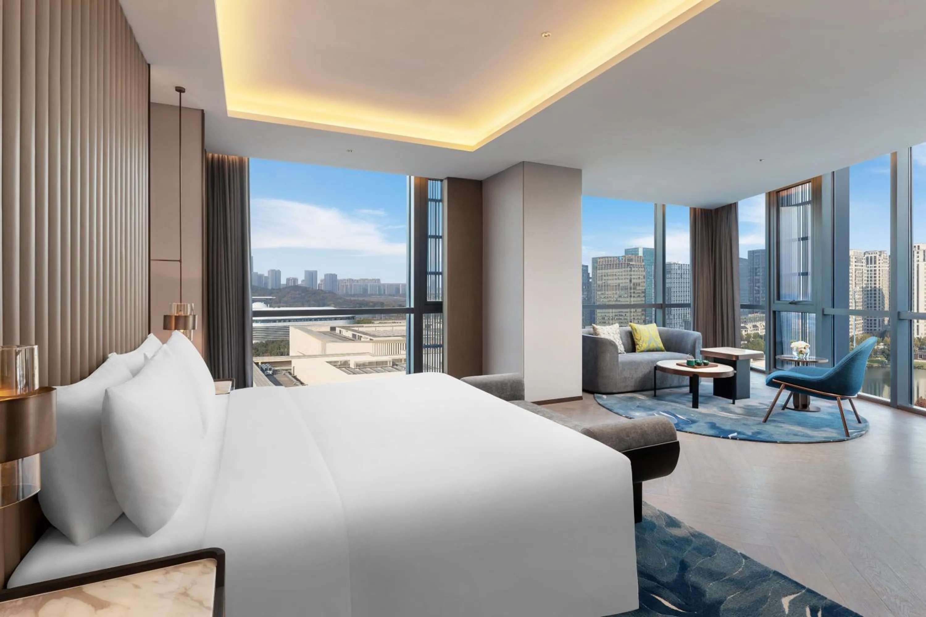 Bed in Hilton Shaoxing Hotel And Residences