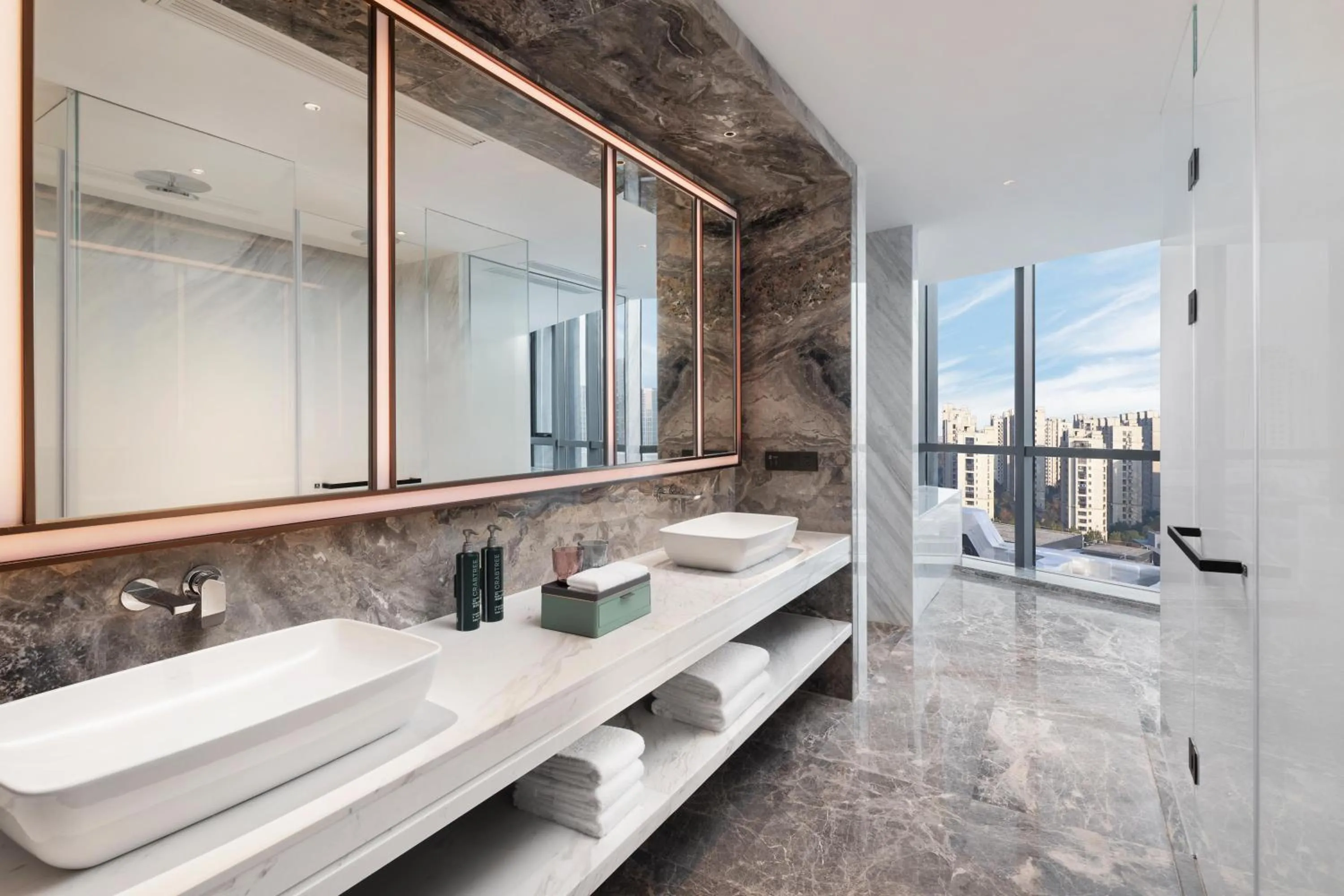 Bathroom in Hilton Shaoxing Hotel And Residences