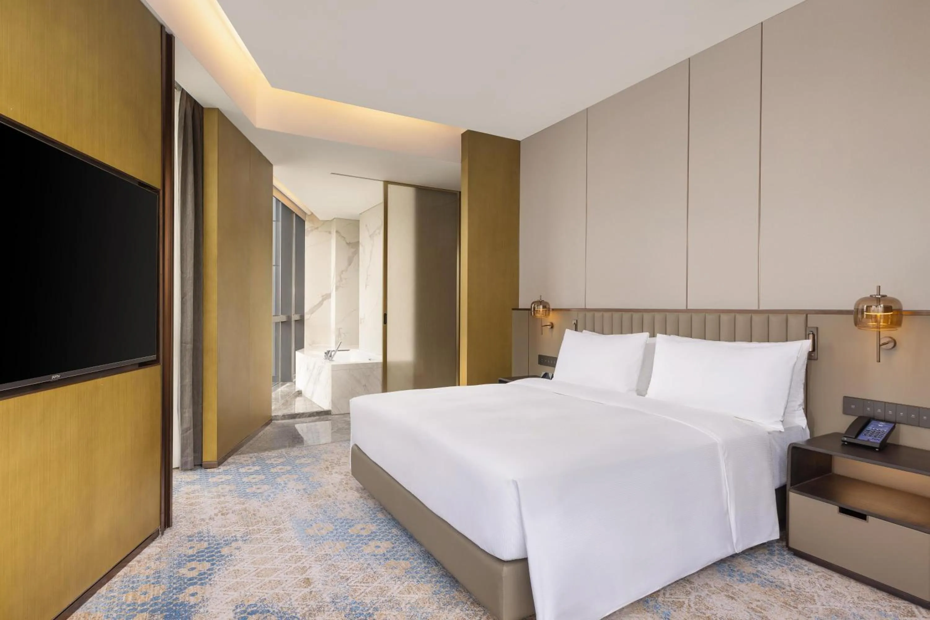 Bed in Hilton Shaoxing Hotel And Residences