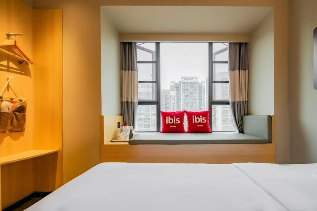 Bed in Ibis Chengdu High-tech Tianfu Software Park