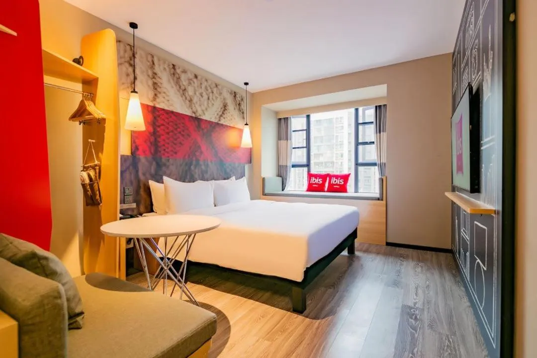 Photo of the whole room, Bed in Ibis Chengdu High-tech Tianfu Software Park
