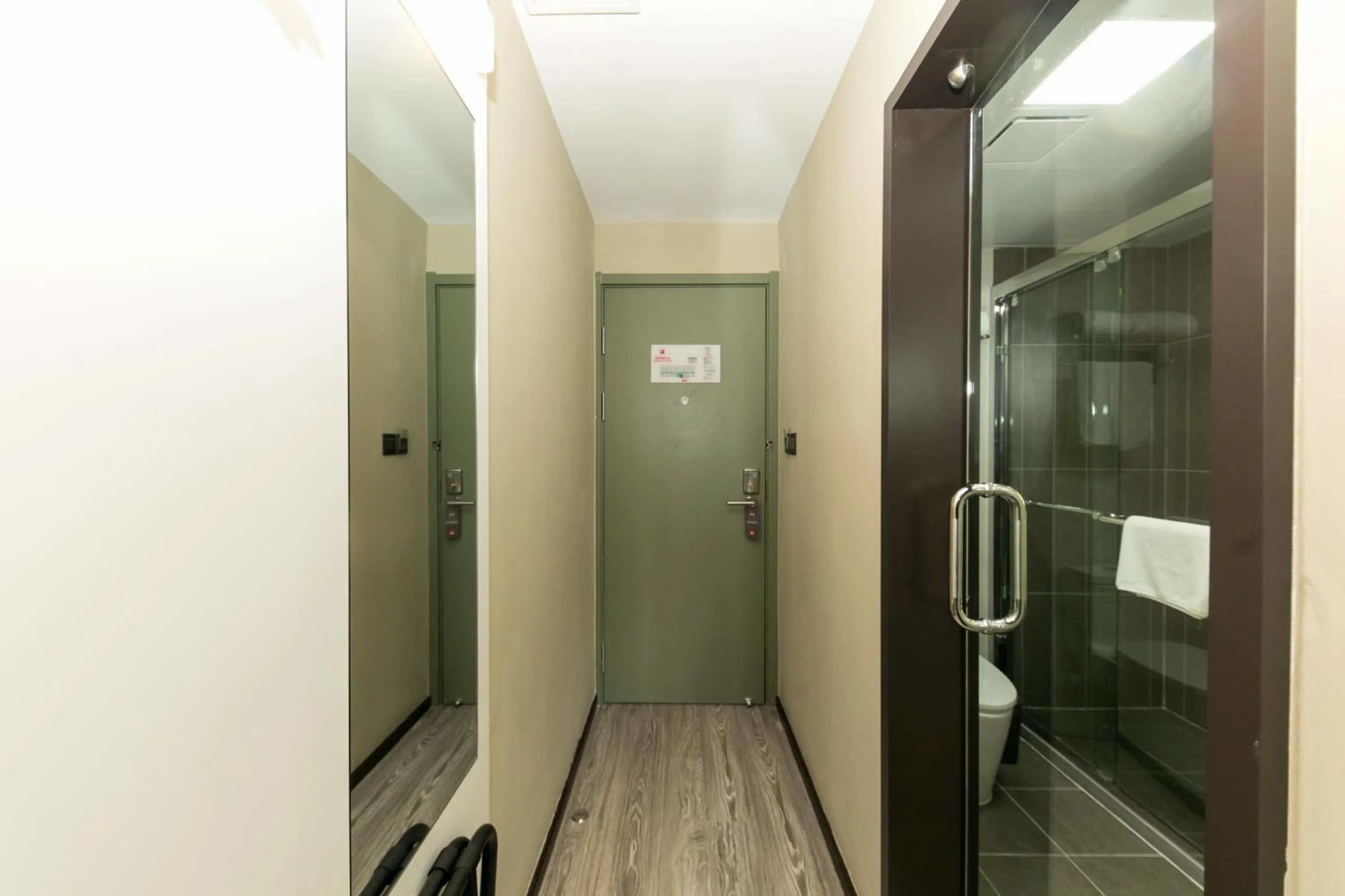 Bathroom in Ibis Shanghai Caohejing Hongcao Road