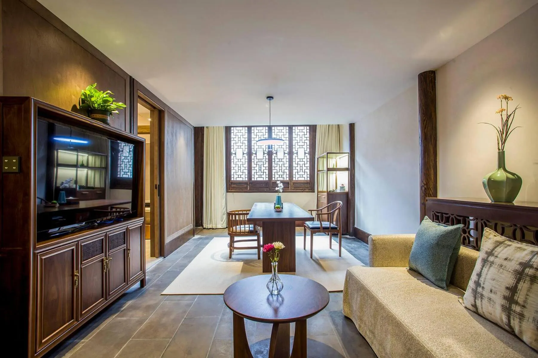 Blossom Hill Nanjing Laomendong - Zhuqueli