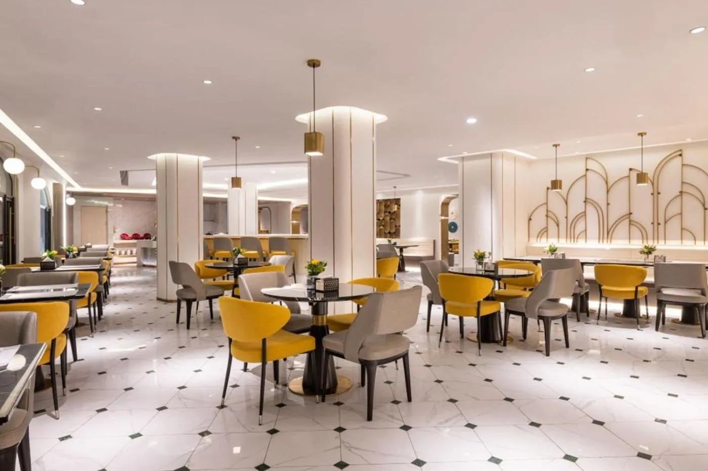 Restaurant/places to eat in Orange Crystal Hotel Nanjing Confucius Temple