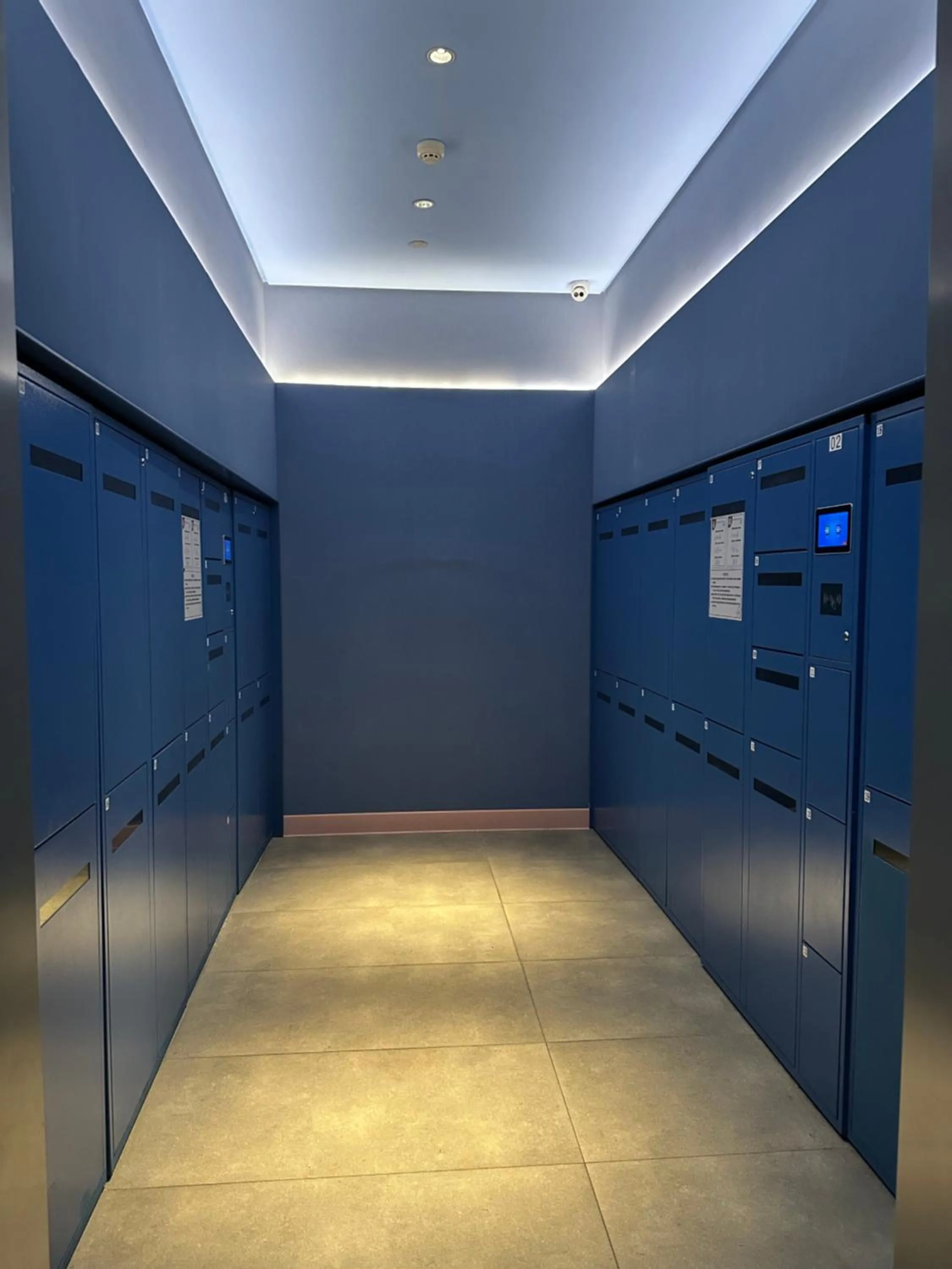 Property building in Hanting Hotel Suzhou Guanqian Street Chayuanchang Metro Station