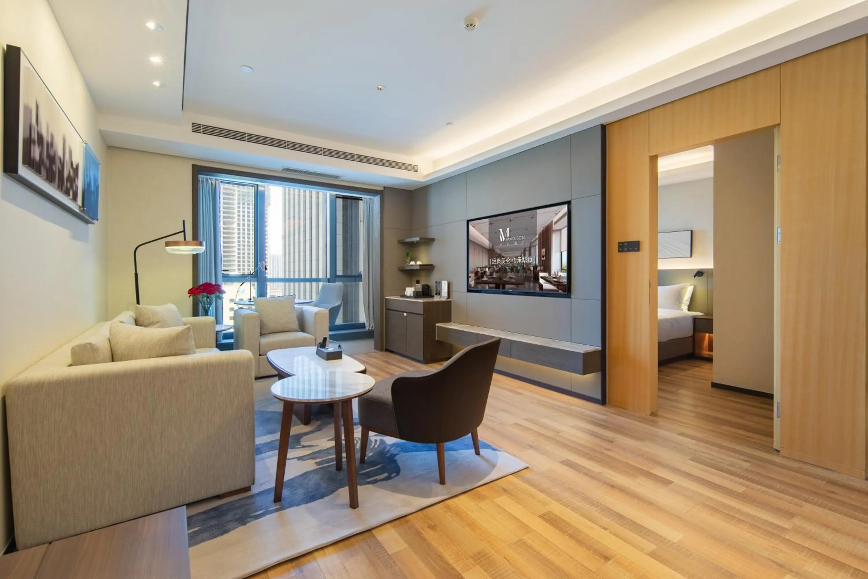 Madison Hotel Qingdao West Coast City Balcony