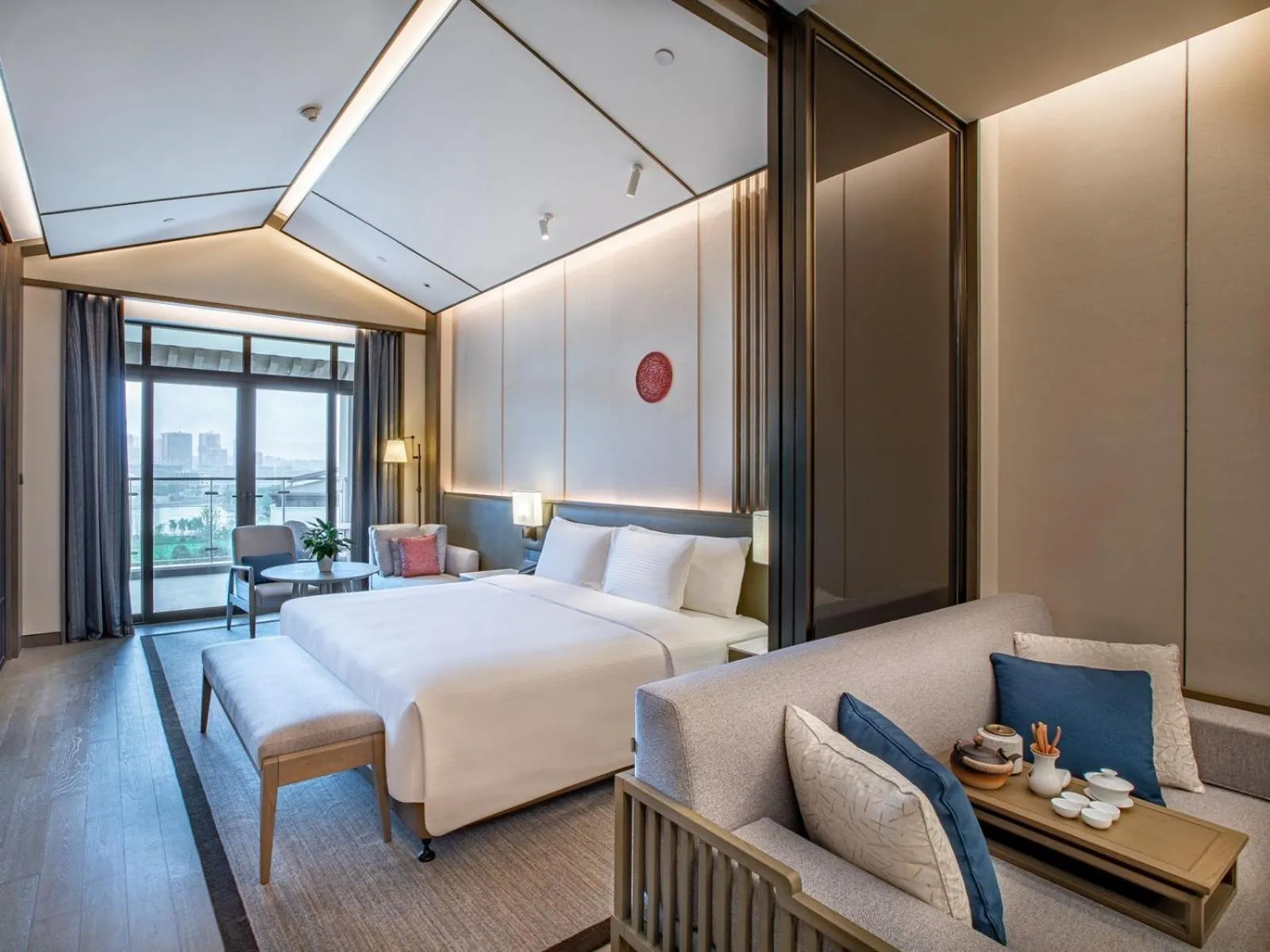 Property building, Bed in Steigenberger Hotel Chongqing
