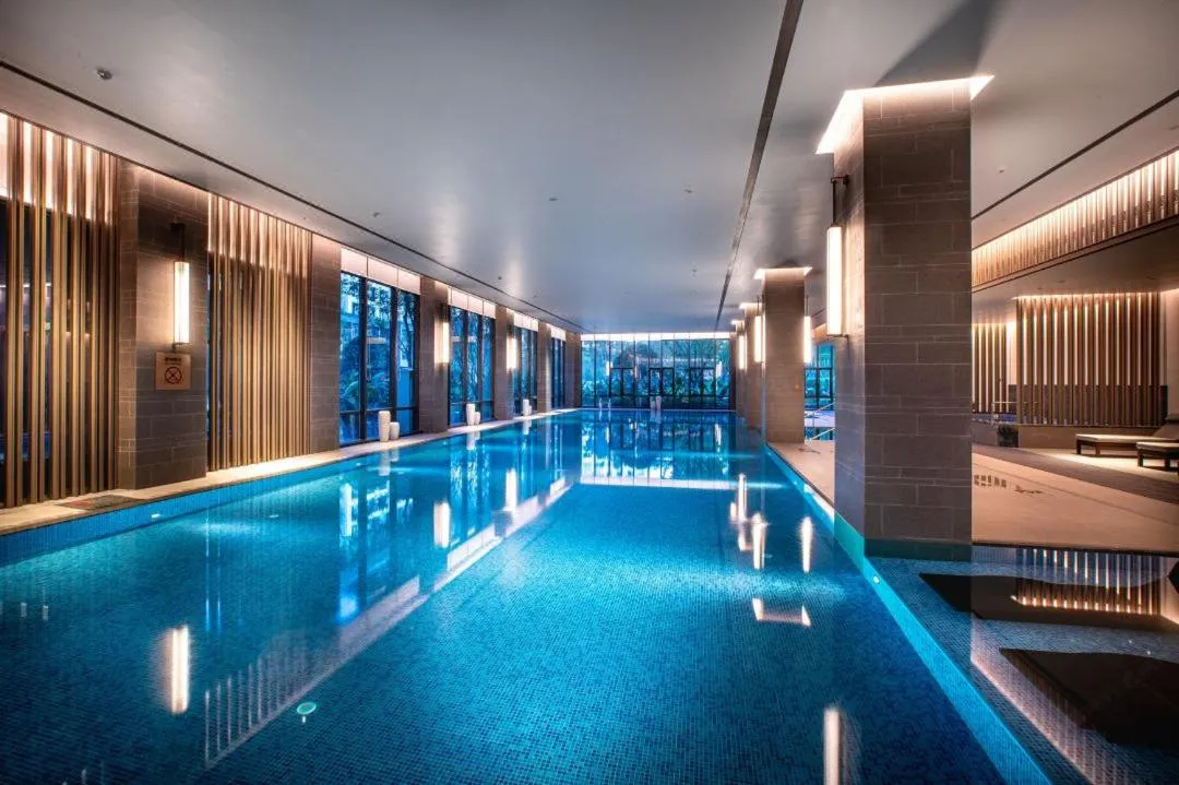 Swimming pool in Steigenberger Hotel Chongqing