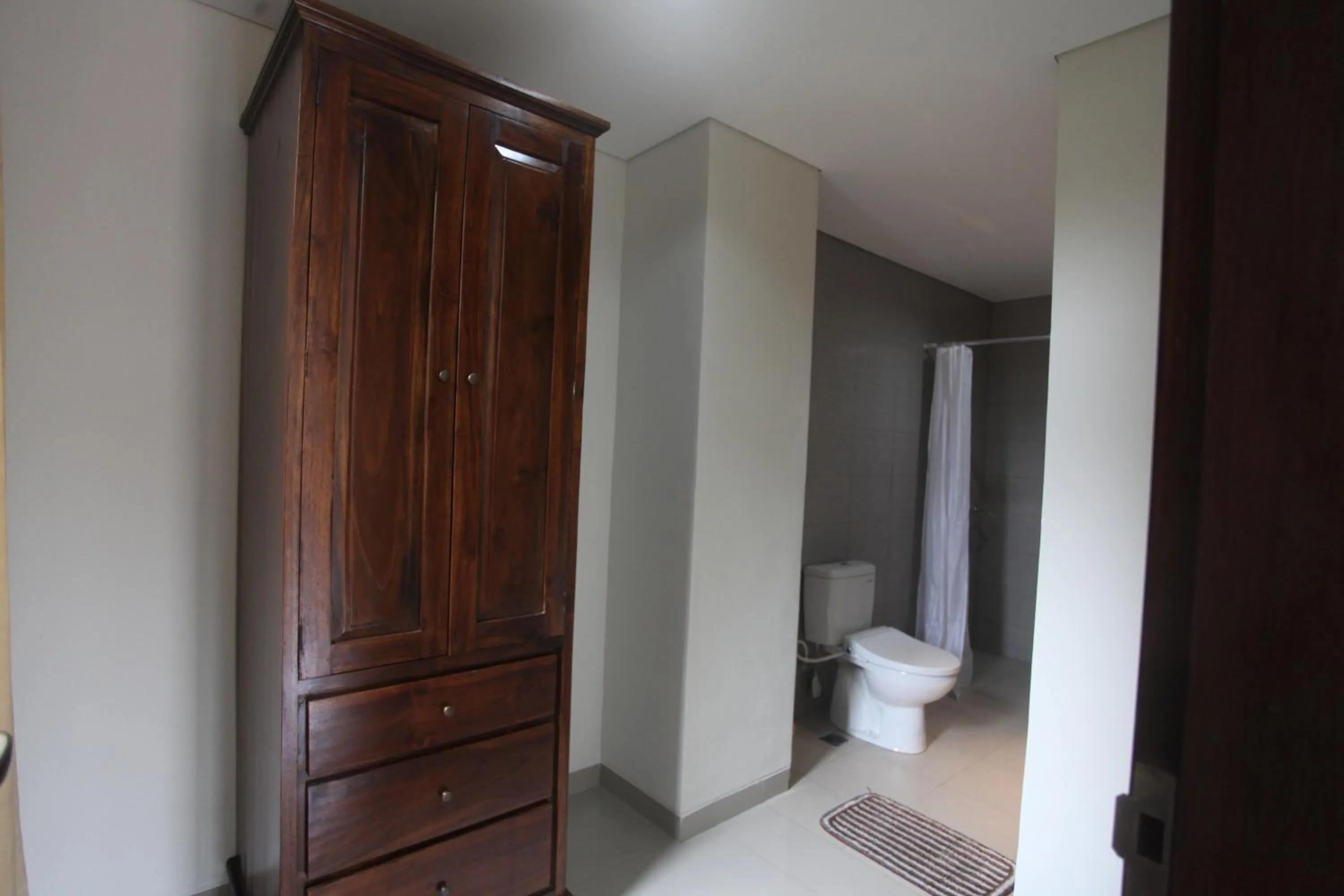 Toilet in Merthayasa Bungalow 2