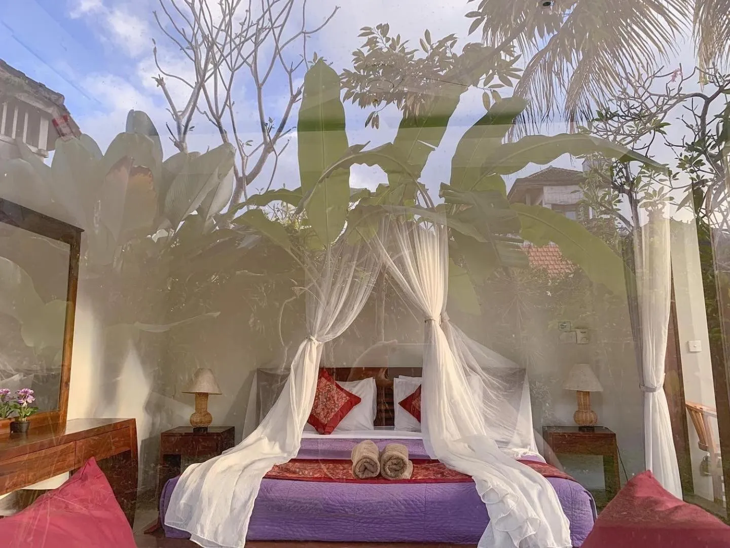 Bed in Merthayasa Bungalow 2