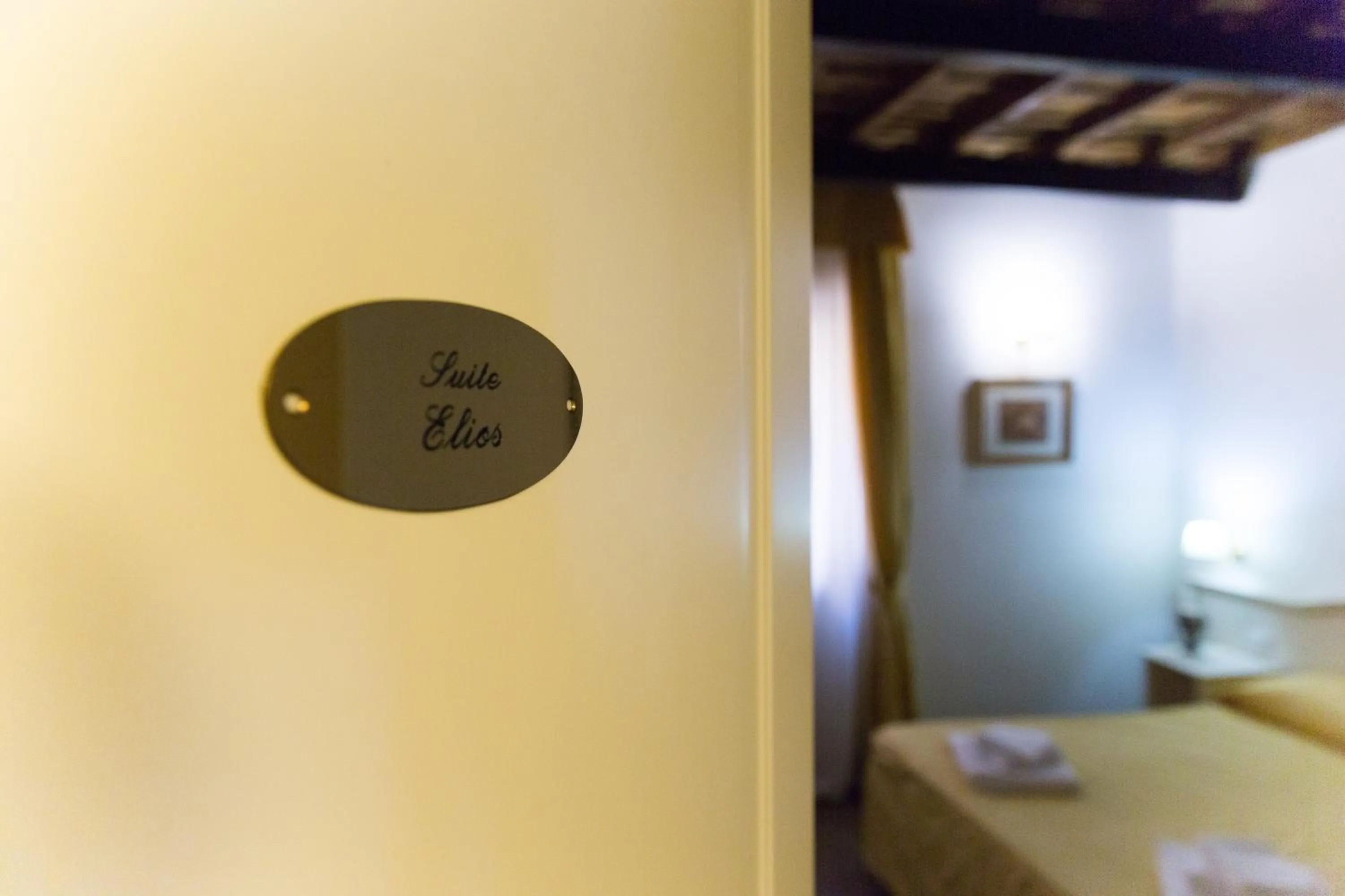 Decorative detail, Bed in Best Suites Pantheon