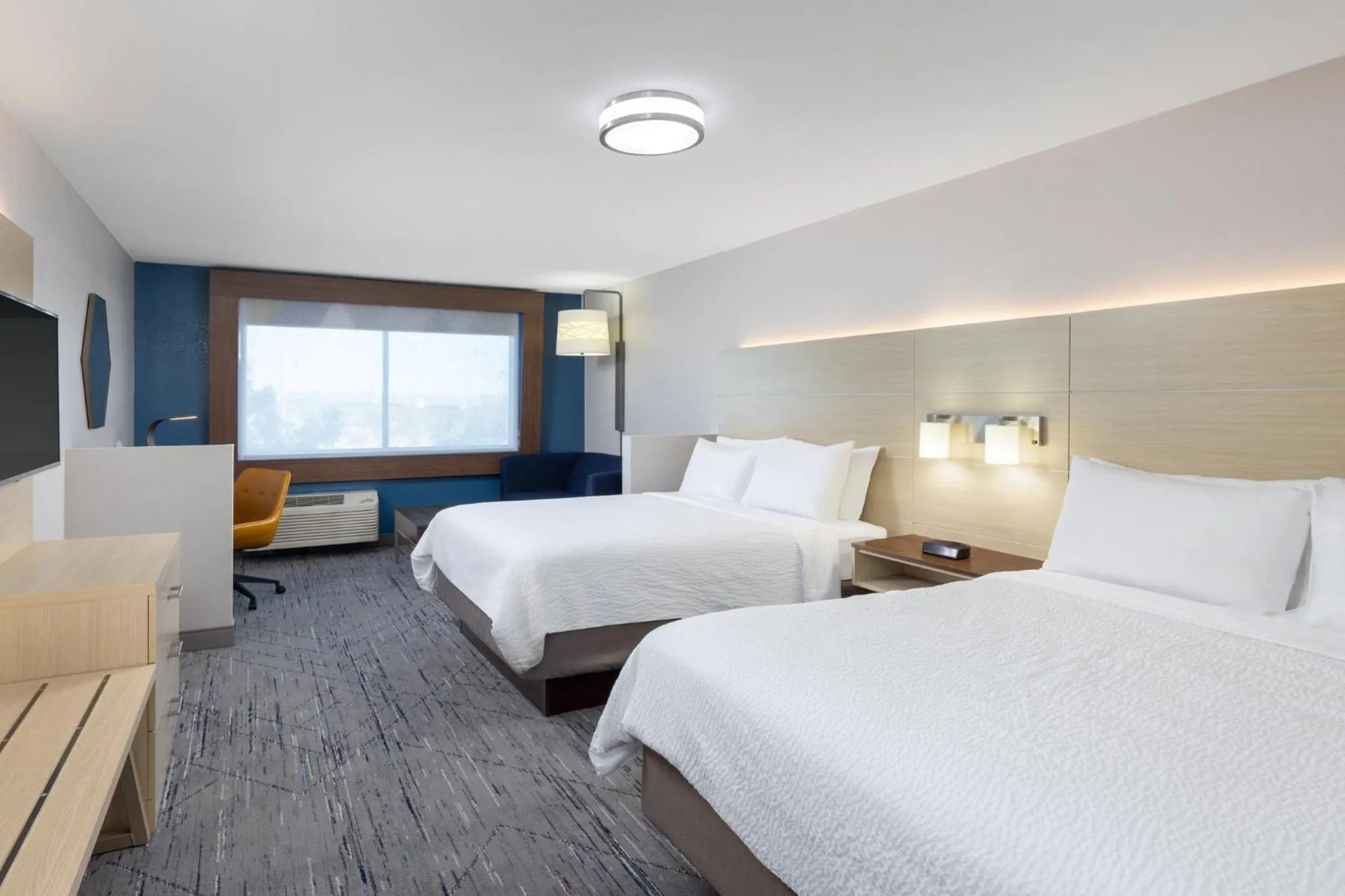Photo of the whole room, Bed in Holiday Inn Express & Suites Phoenix West - Buckeye by IHG