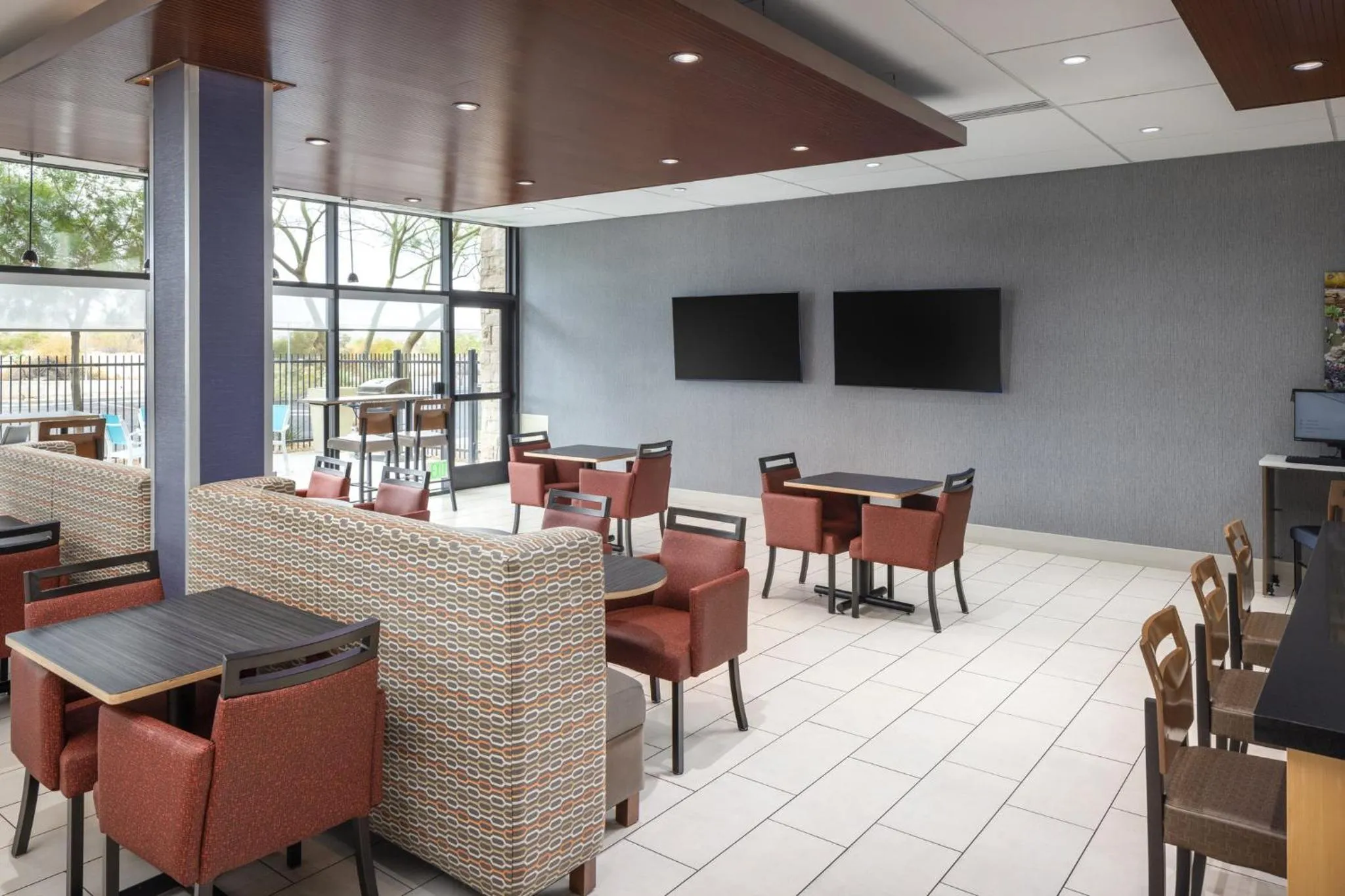 Property building in Holiday Inn Express & Suites Phoenix West - Buckeye by IHG