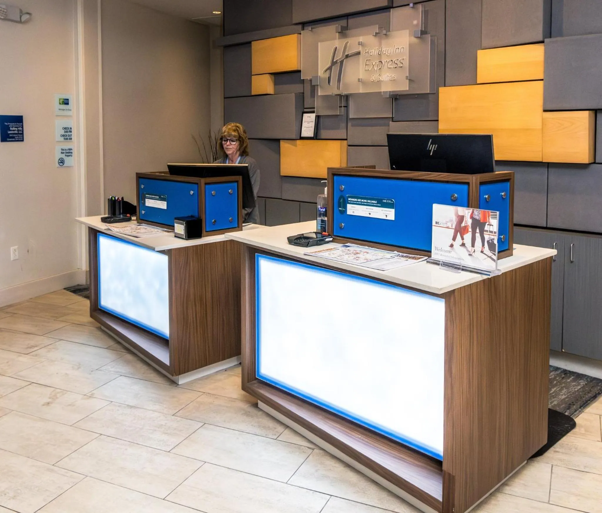 Property building in Holiday Inn Express & Suites Downtown Louisville by IHG