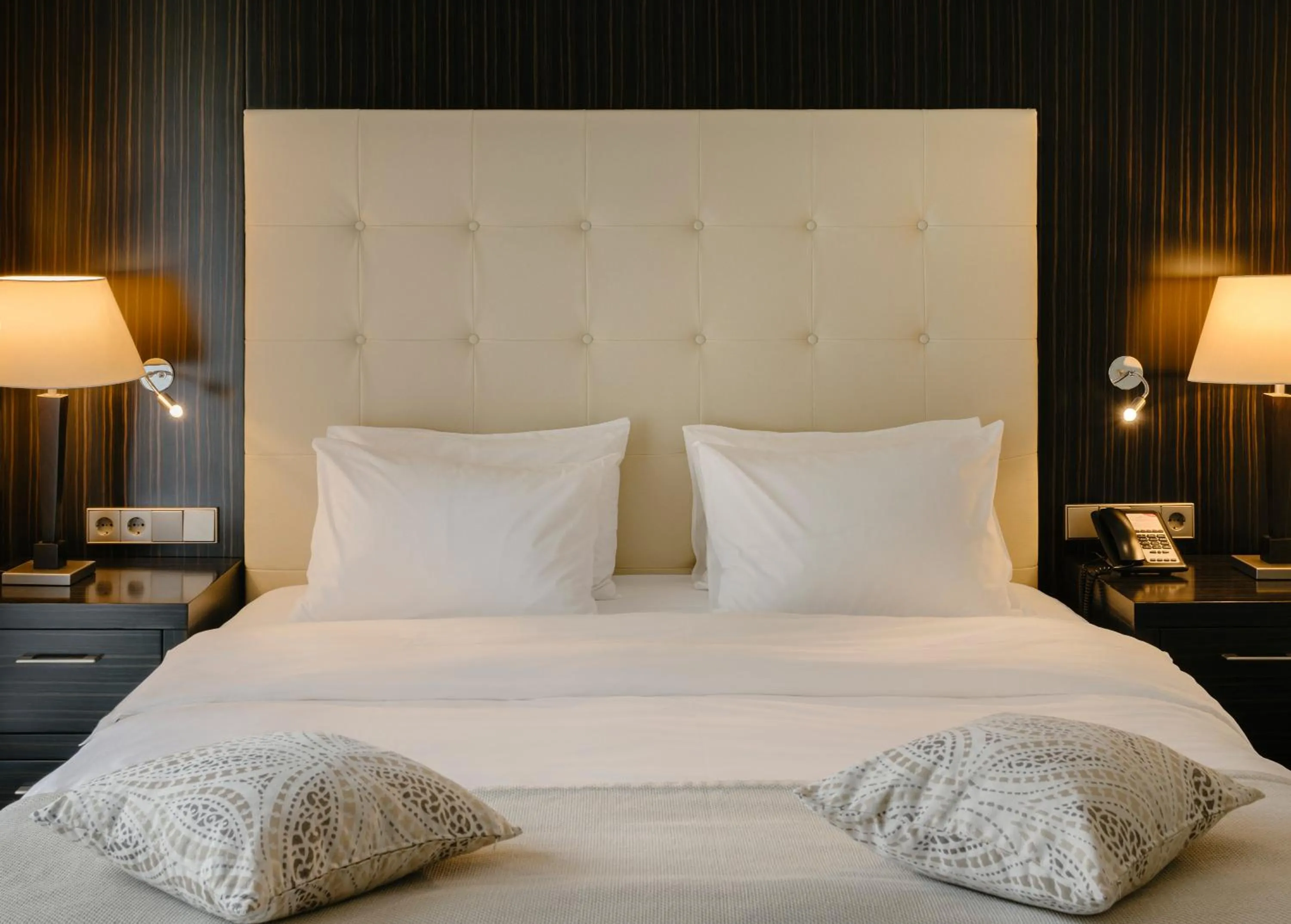 Bedroom, Bed in Crowne Plaza - Borjomi by IHG