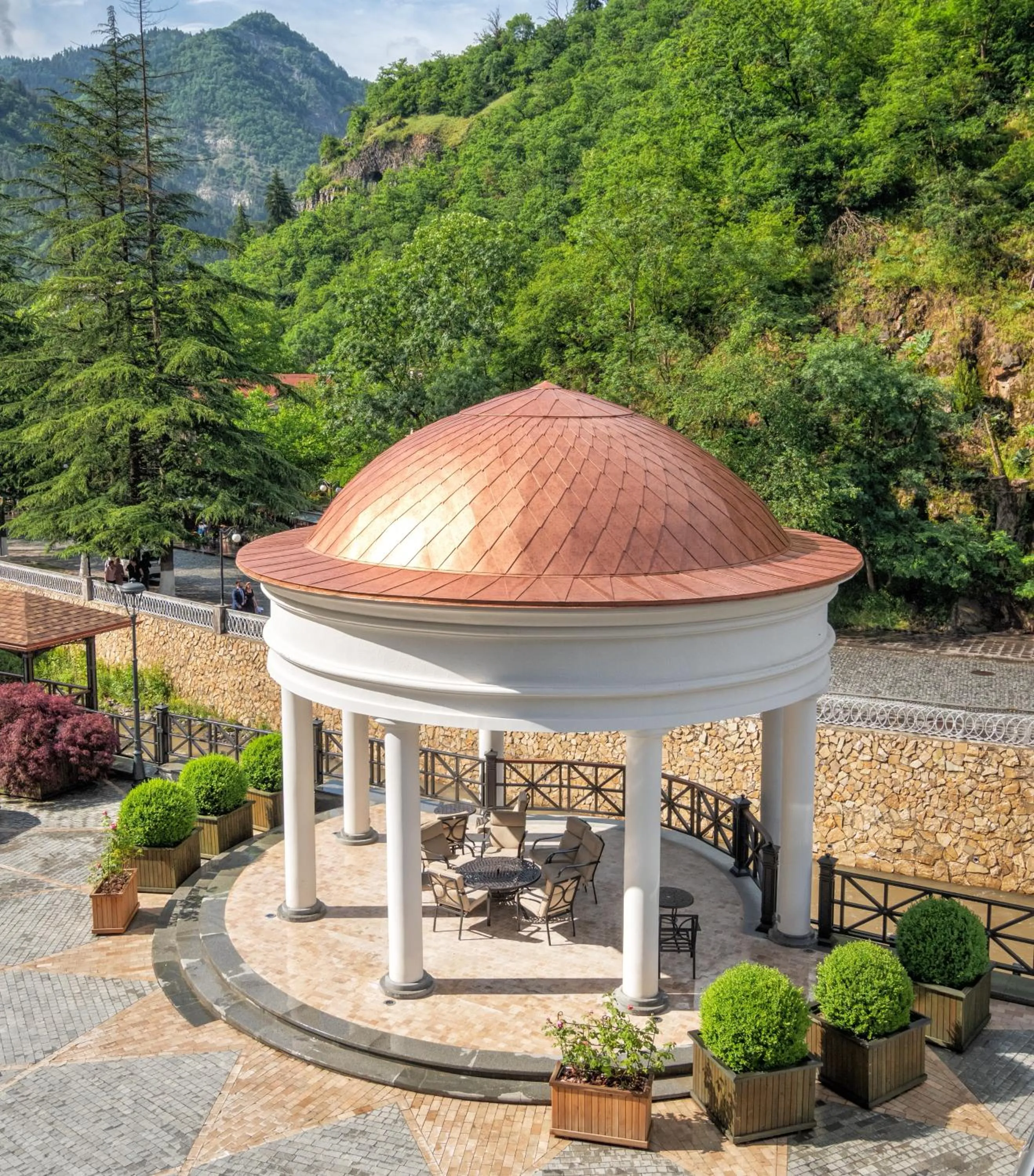 Patio in Crowne Plaza - Borjomi by IHG
