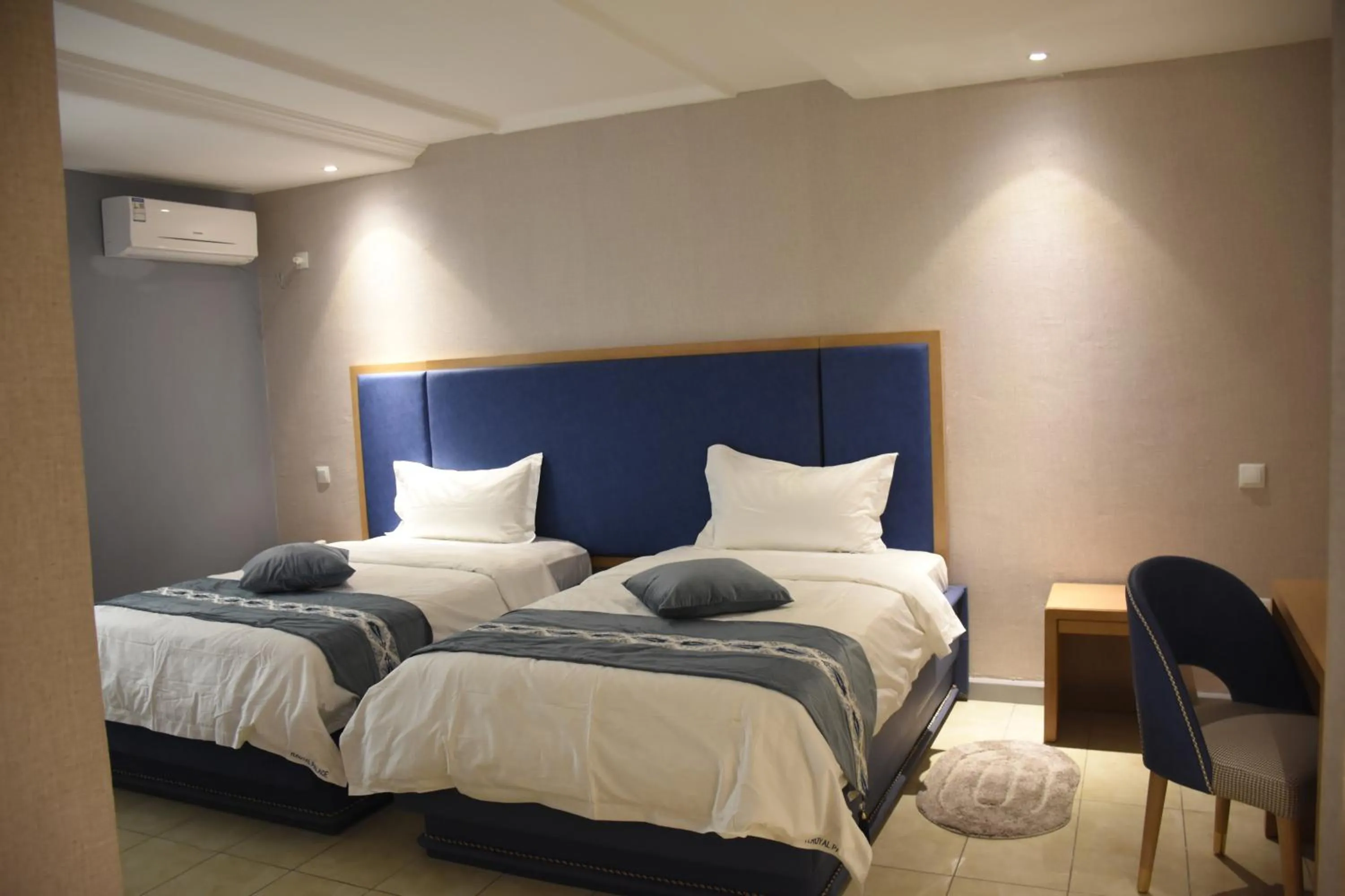 Bed in Hotel Royal Palace