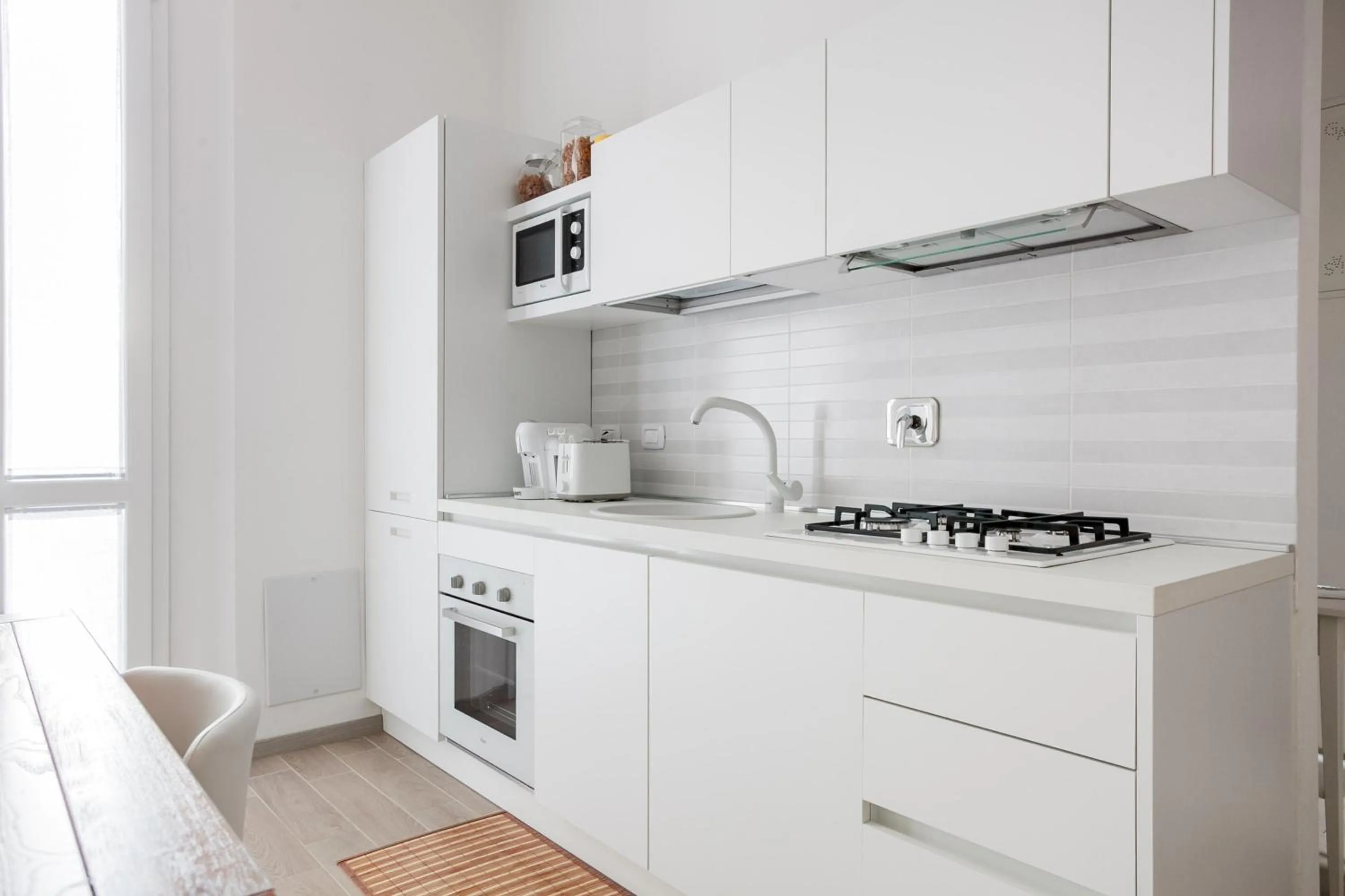 Communal kitchen in Bologna Suite