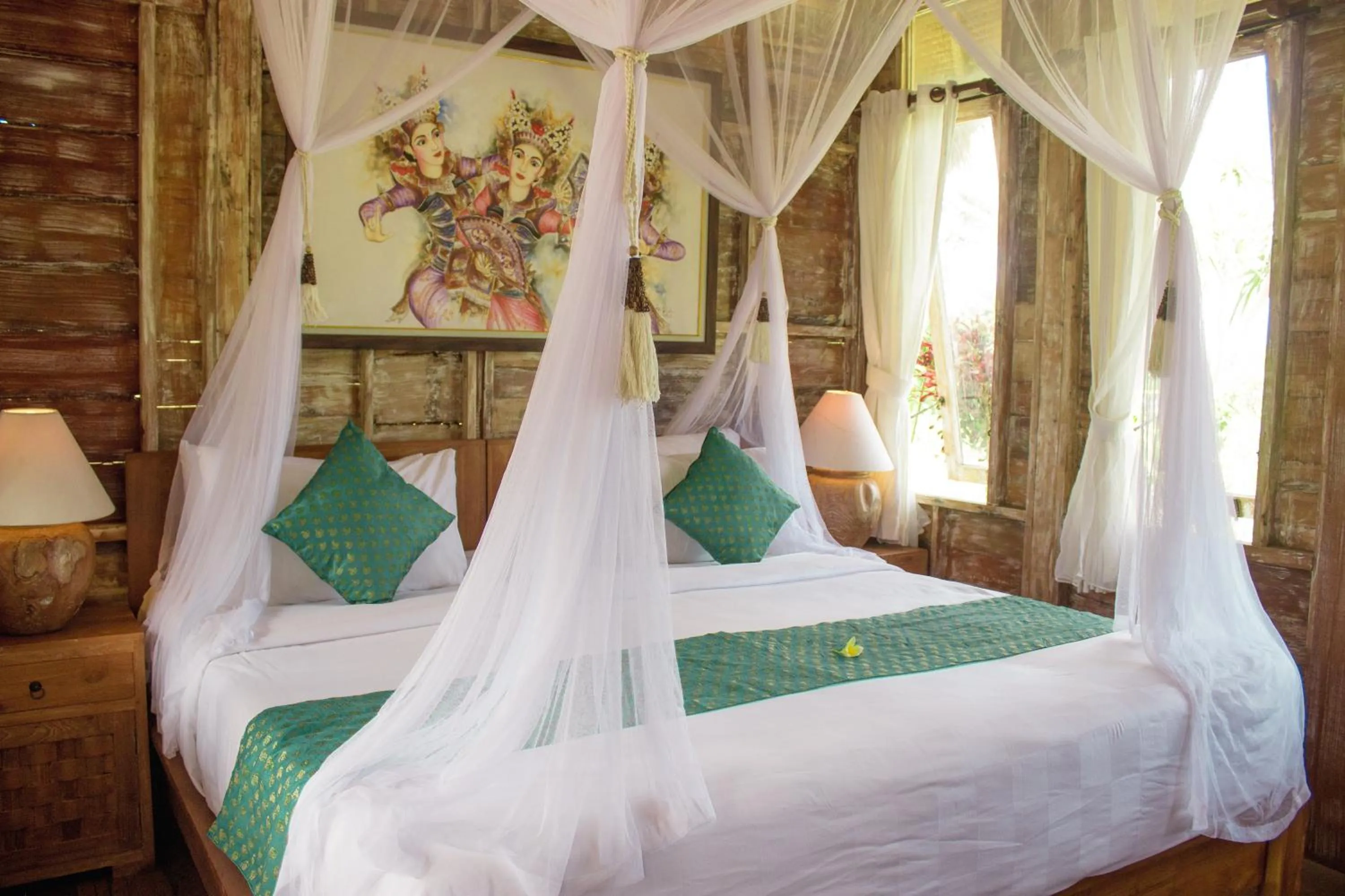 Bed in De Klumpu Bali Eco Tradi Stay