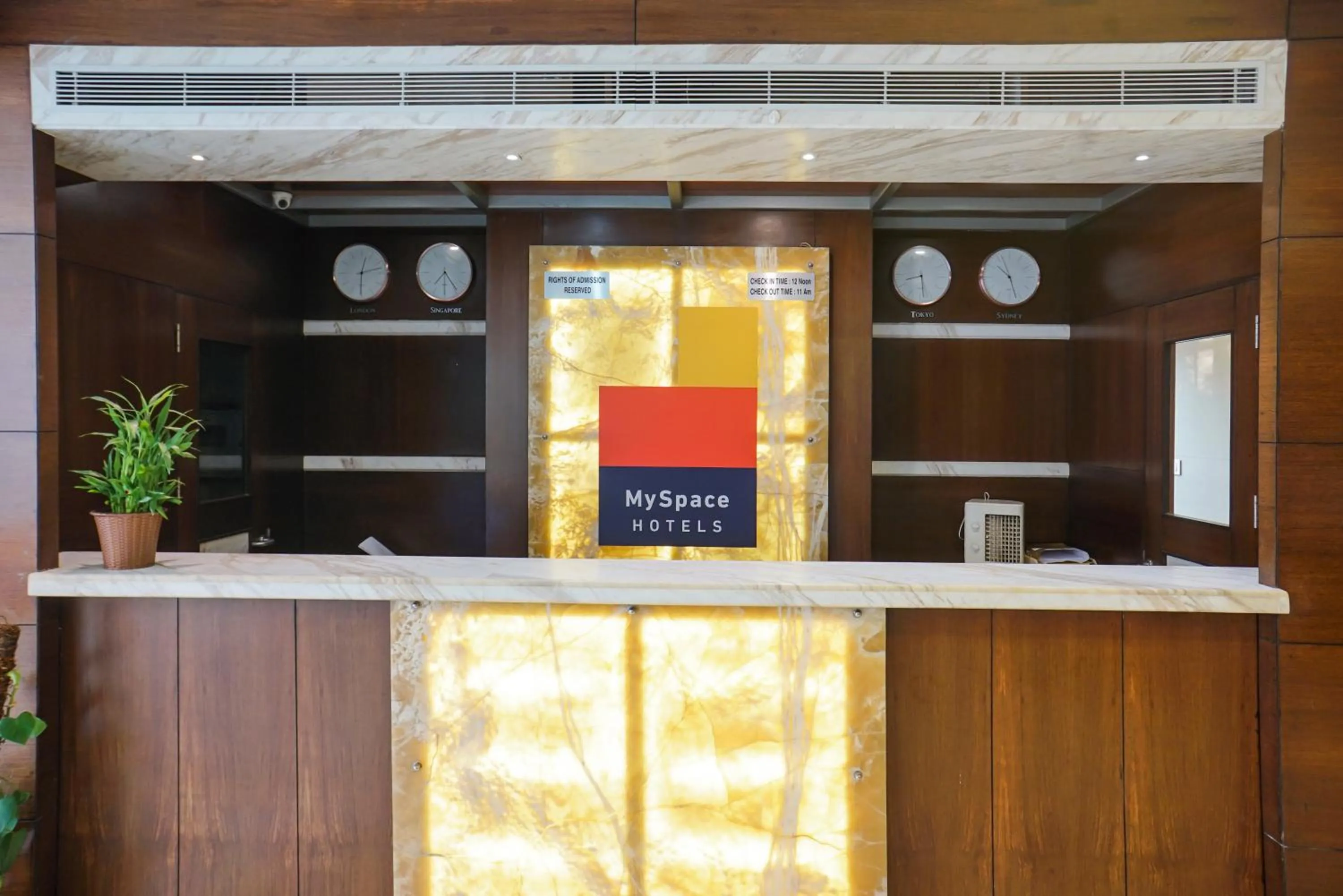 Lobby or reception in MySpace Hotels Silverstar