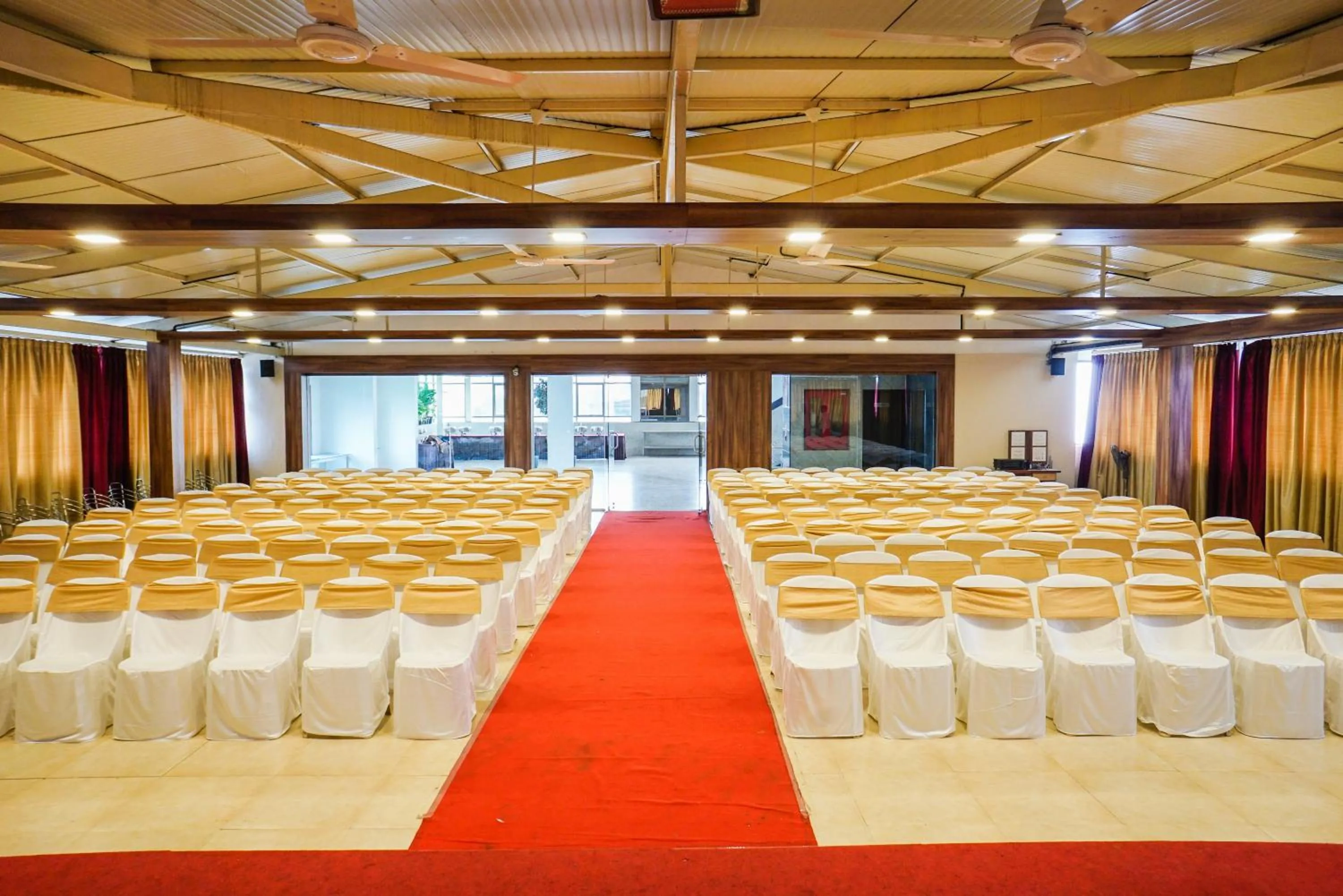 Banquet/Function facilities in MySpace Hotels Silverstar
