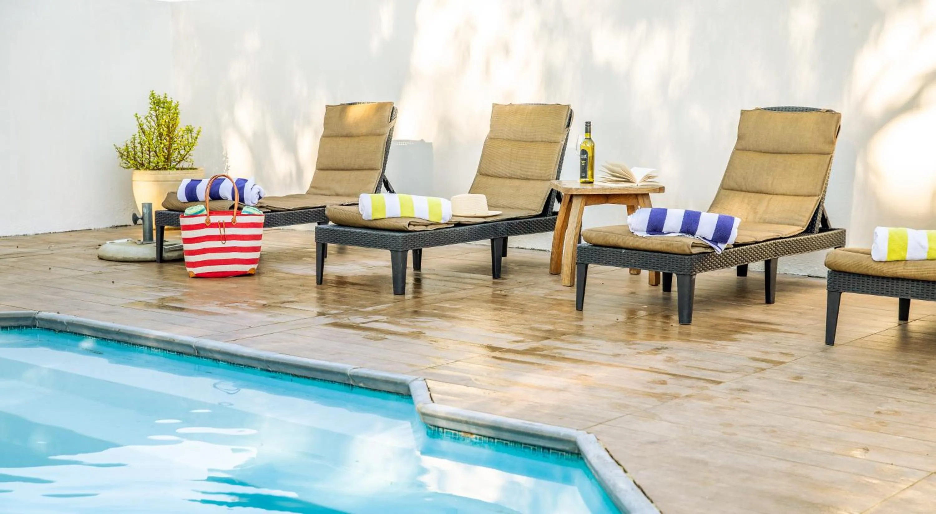 Swimming pool in Lovane Boutique Wine Estate and Guesthouse