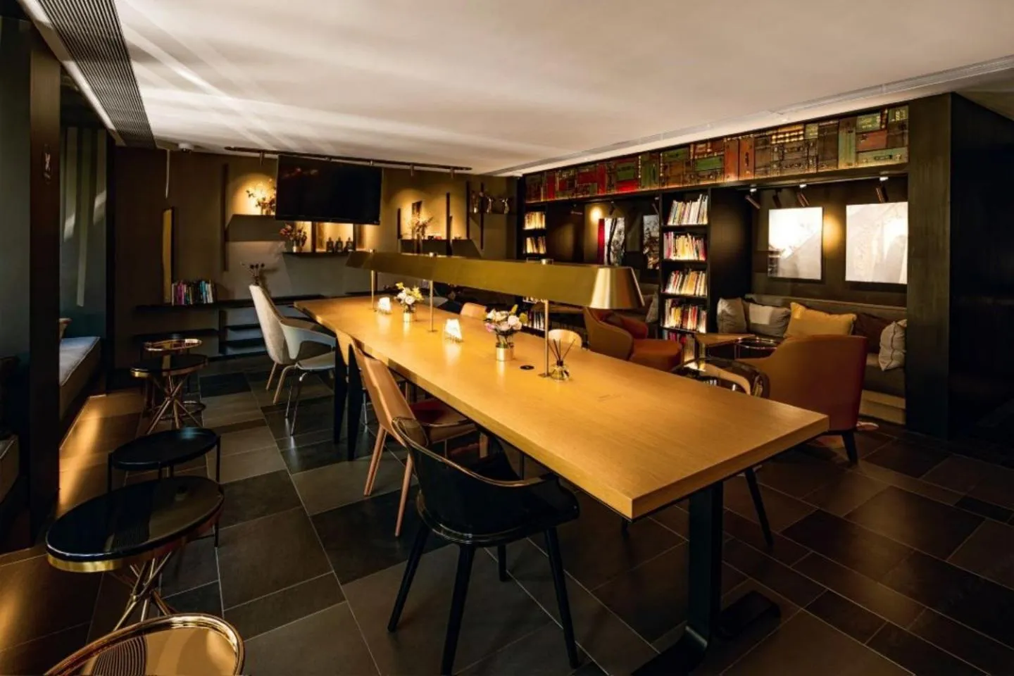 Property building in CitiGO Hotel, South Gate of Xi'an Bell Tower